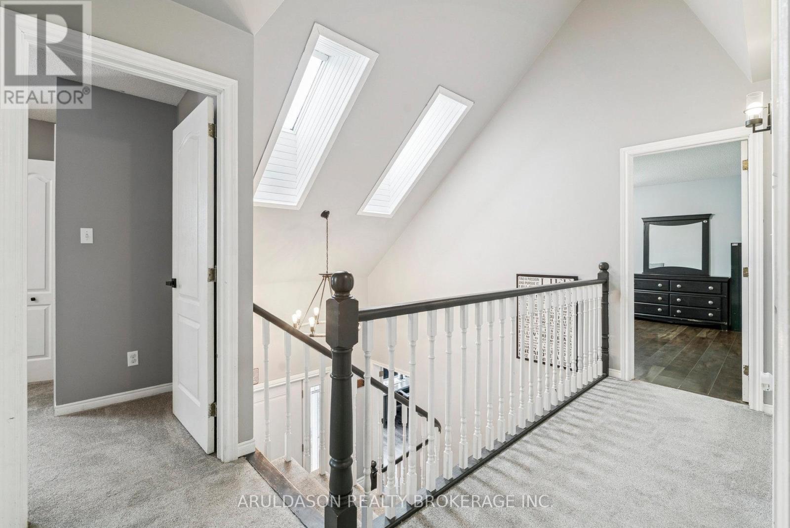 602 Scarlett Line, Springwater, Ontario  L4R 4K3 - Photo 16 - S12601856