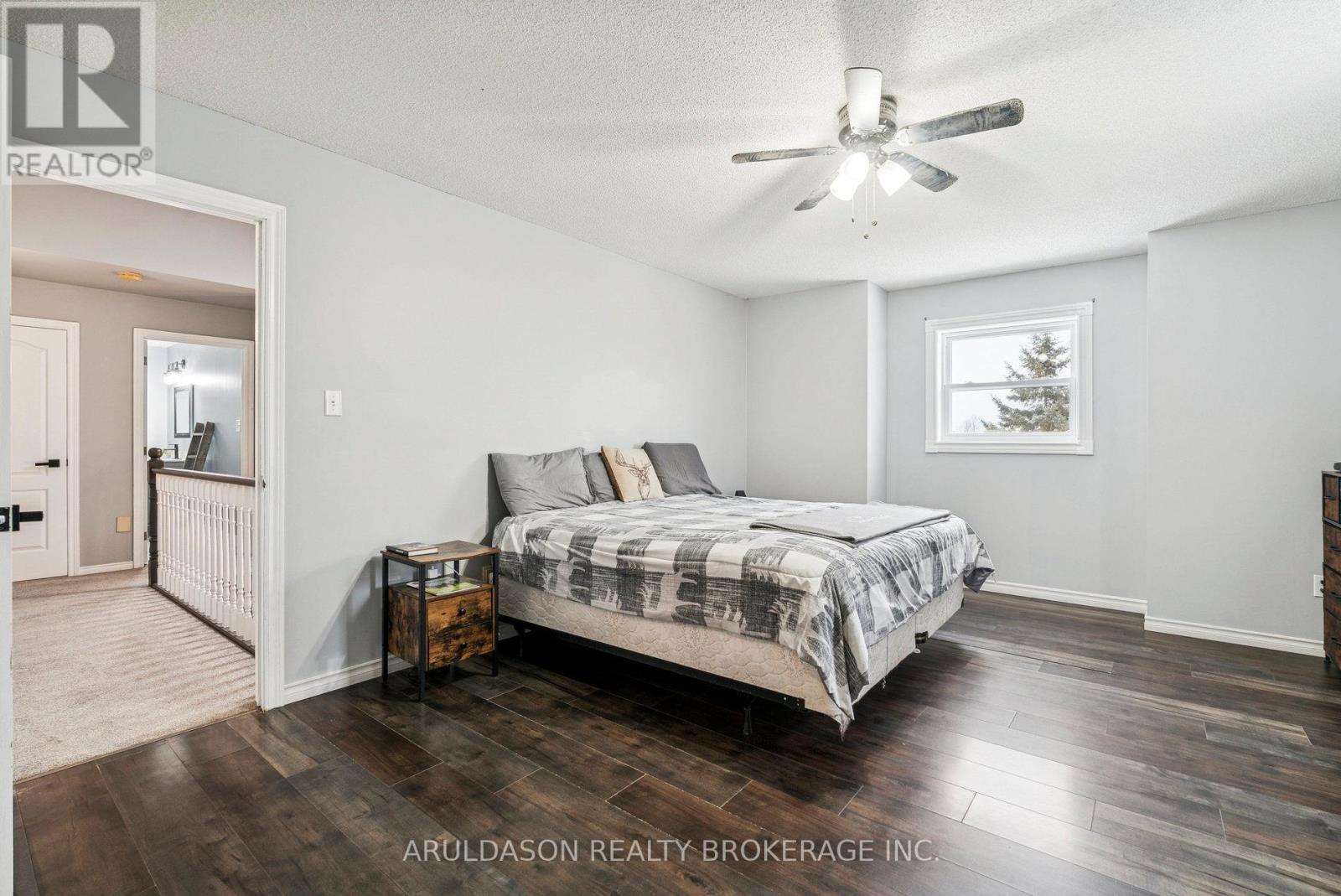 602 Scarlett Line, Springwater, Ontario  L4R 4K3 - Photo 17 - S12601856