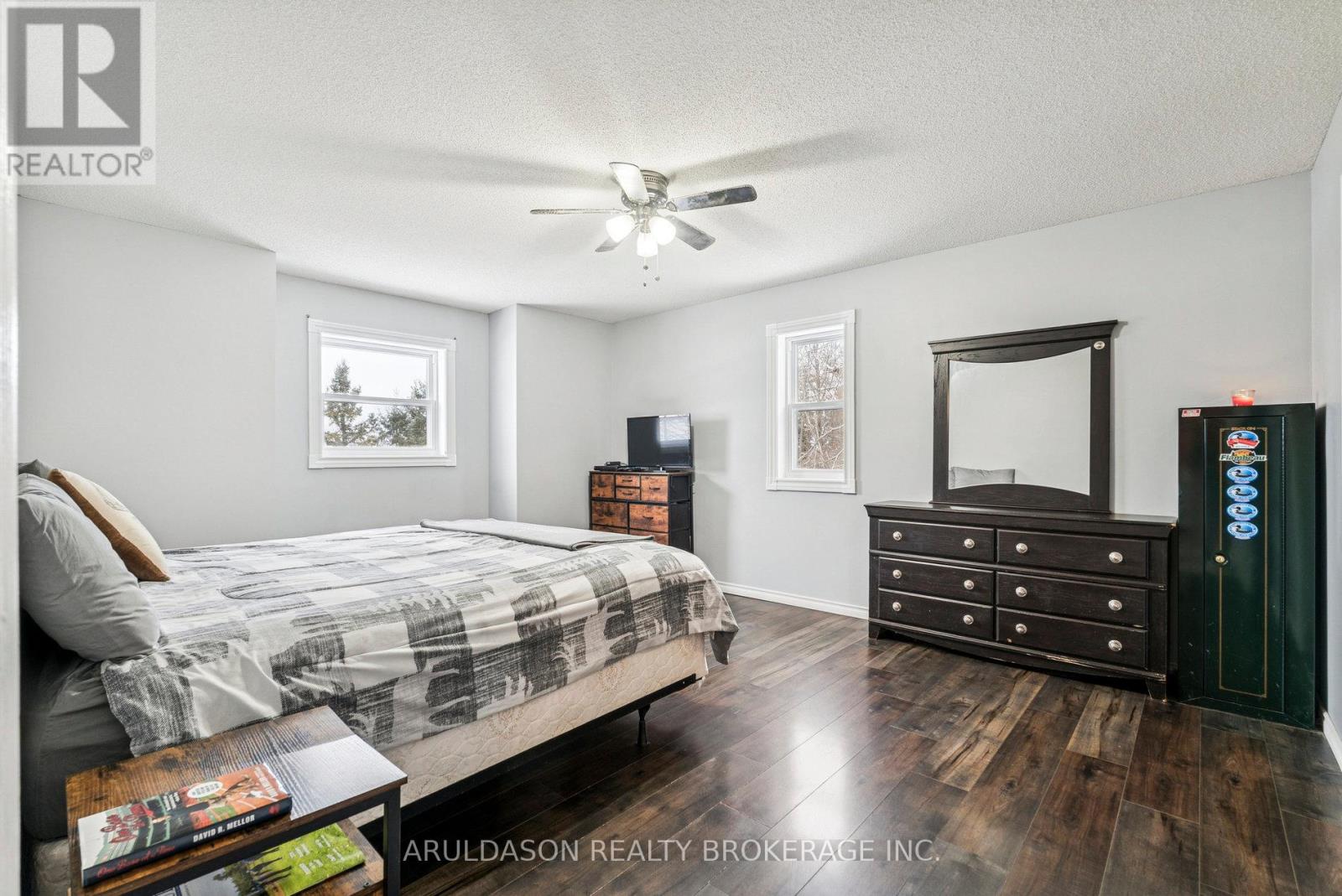 602 Scarlett Line, Springwater, Ontario  L4R 4K3 - Photo 29 - S12601856