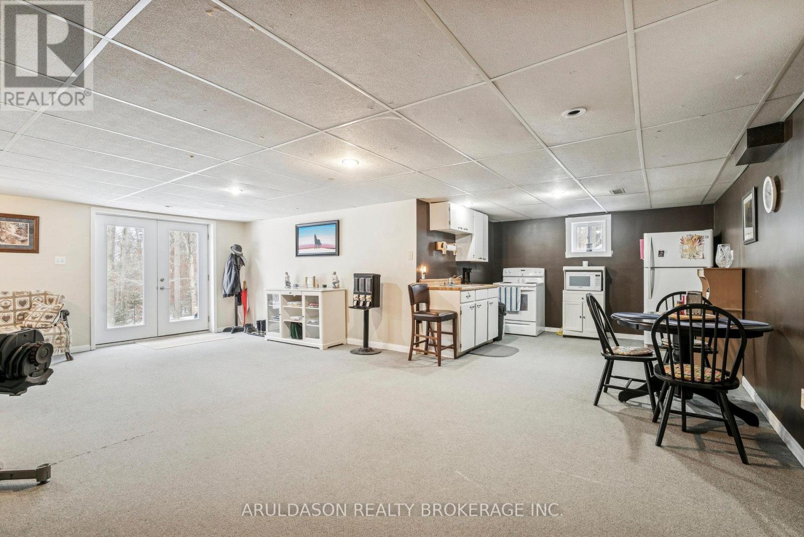 602 Scarlett Line, Springwater, Ontario  L4R 4K3 - Photo 41 - S12601856