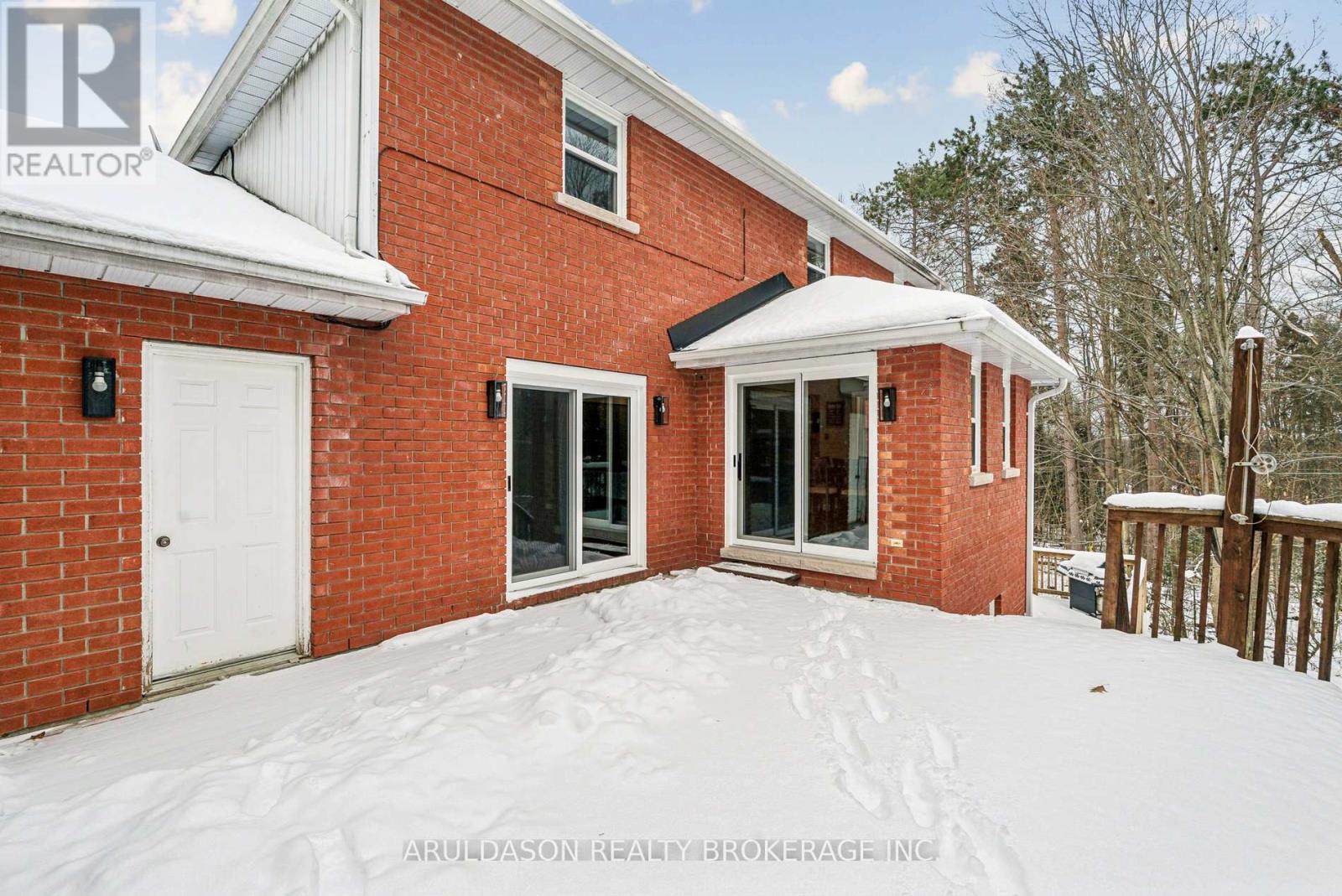 602 Scarlett Line, Springwater, Ontario  L4R 4K3 - Photo 47 - S12601856