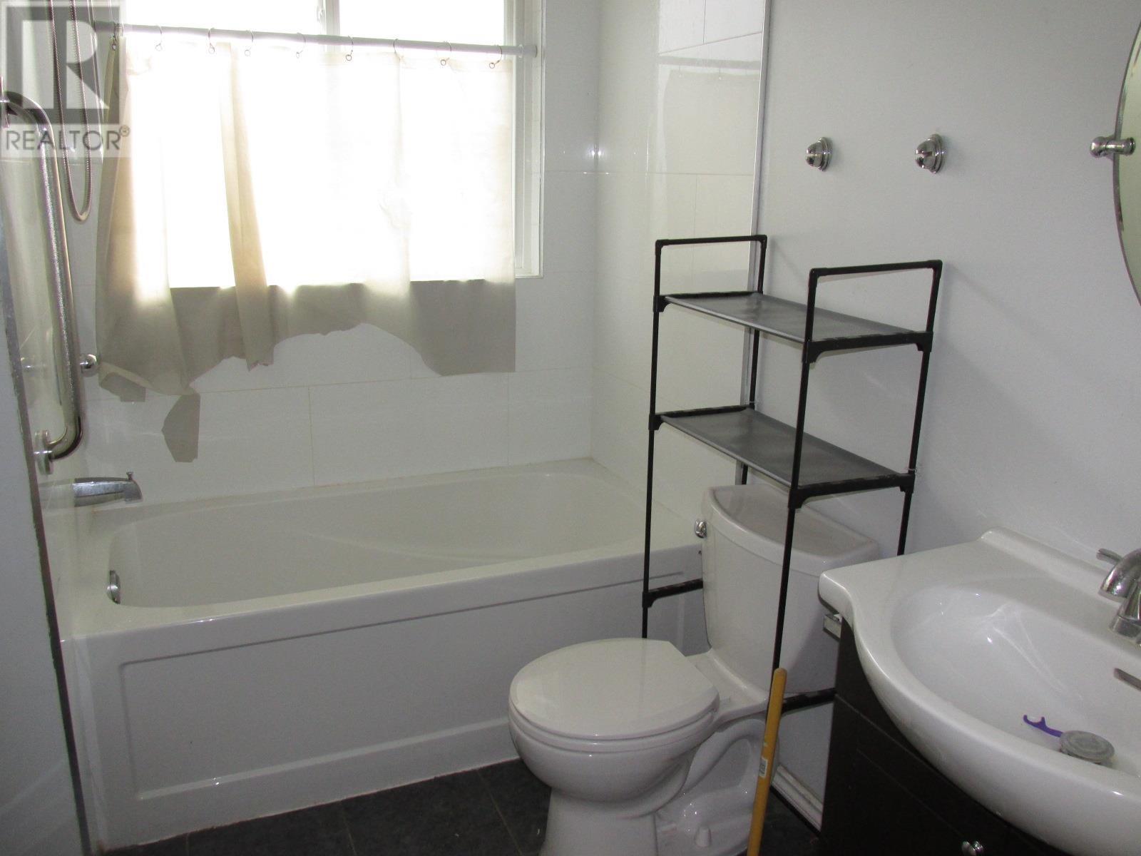 31 Highway 17 E, Spanish, Ontario  P0P 2A0 - Photo 10 - SM253272