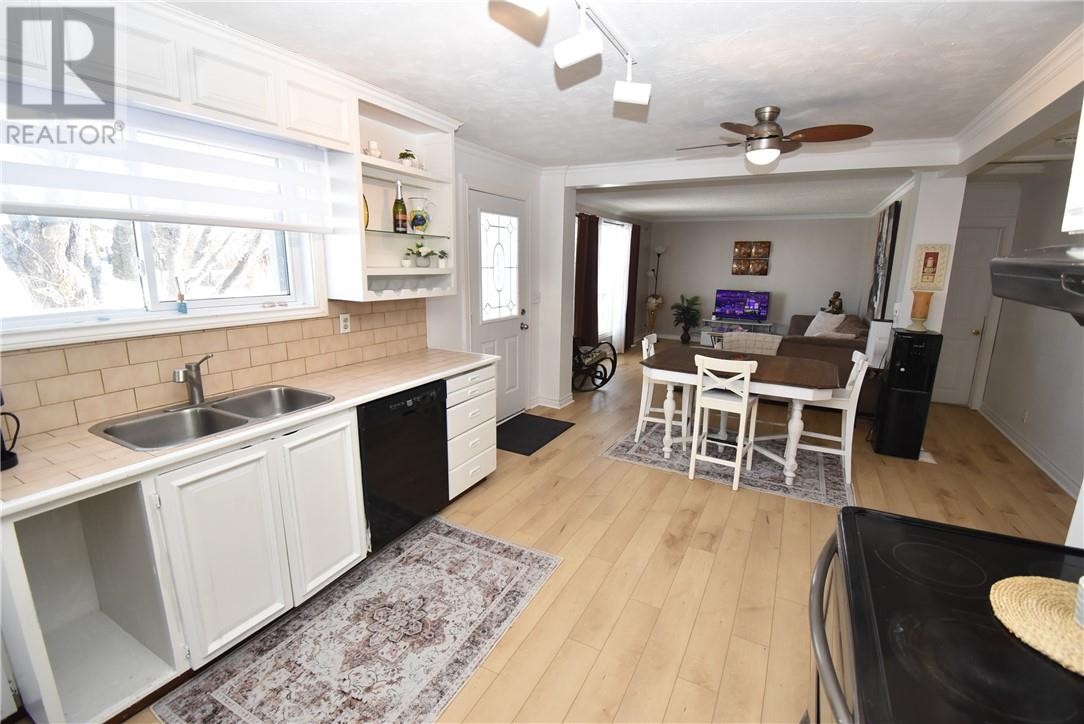 240 Leroux Street, Chelmsford, Ontario P0M 1L0 - Photo 12 - 2125643