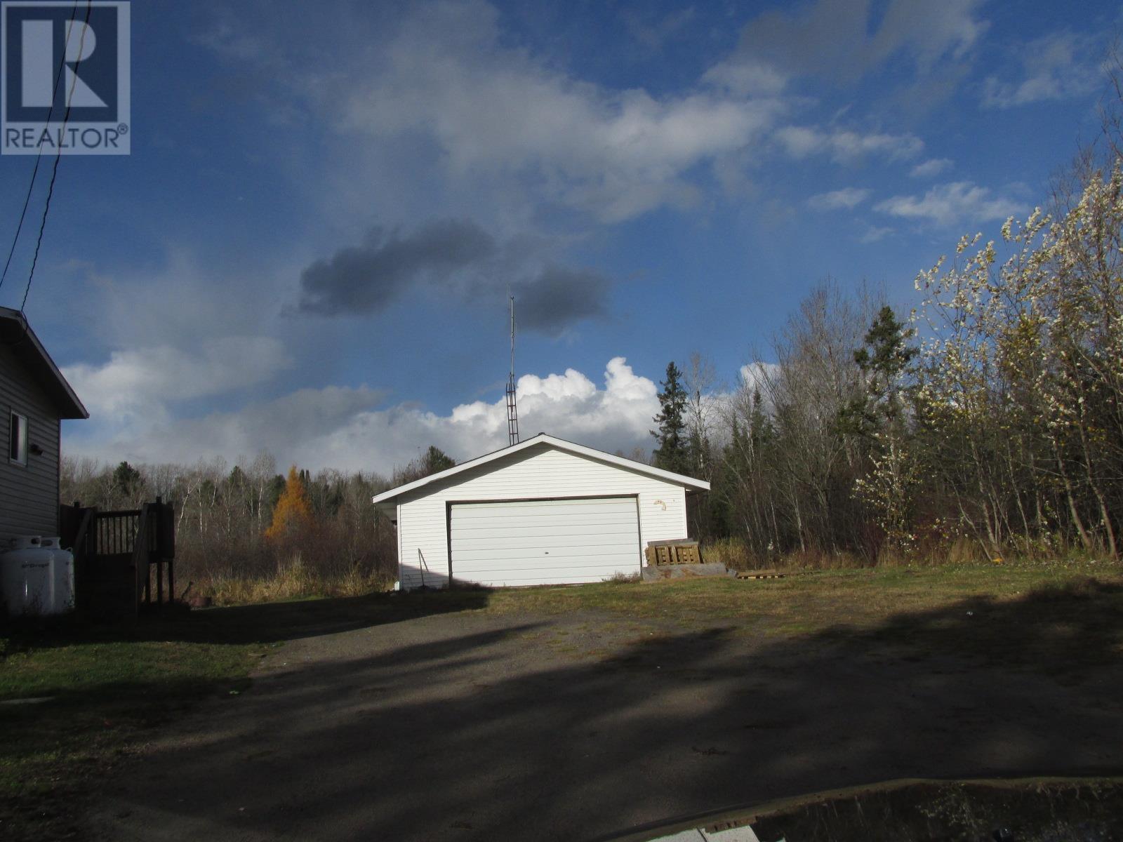 31 Highway 17 E, Spanish, Ontario  P0P 2A0 - Photo 2 - SM253272
