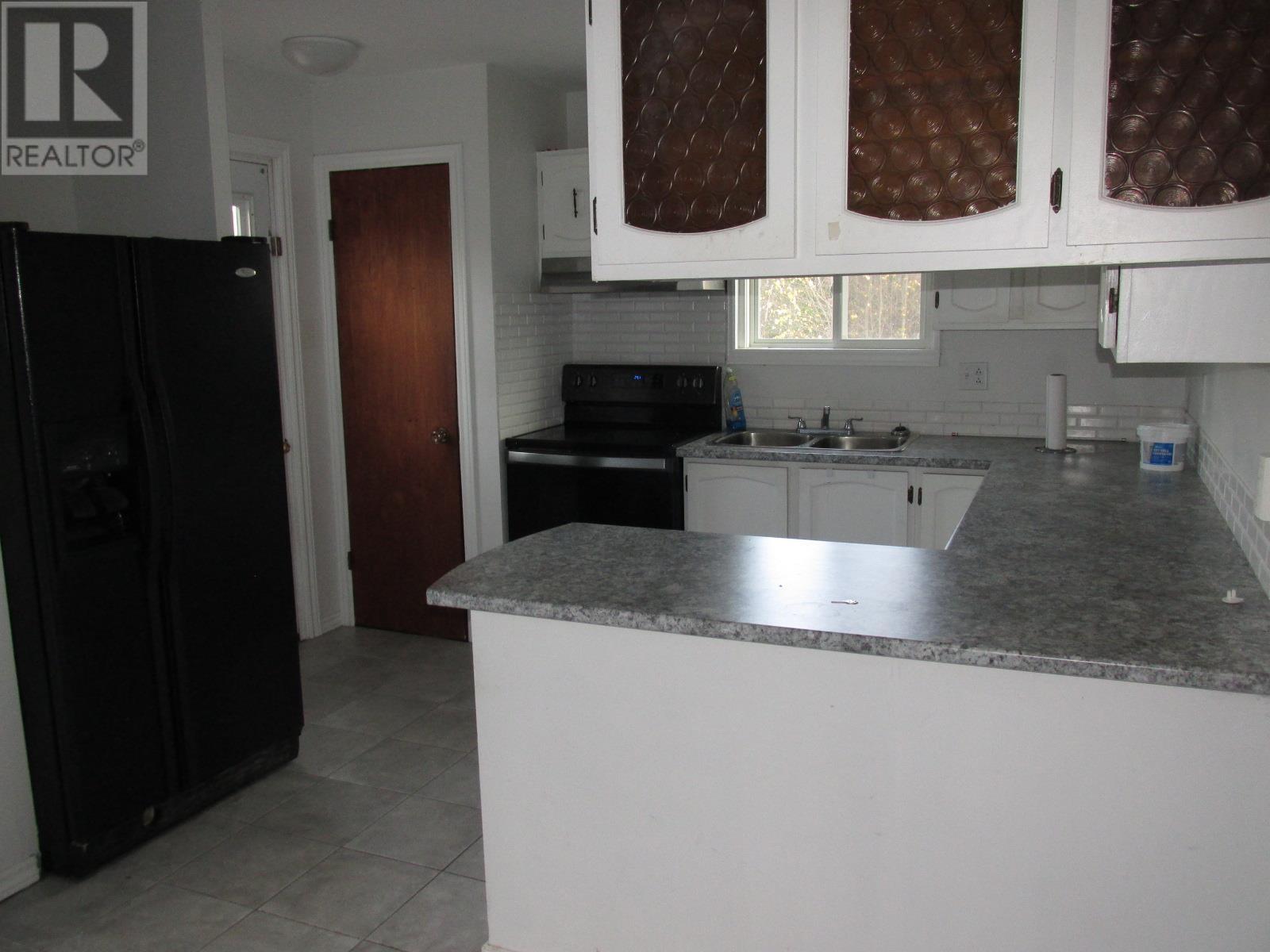 31 Highway 17 E, Spanish, Ontario  P0P 2A0 - Photo 6 - SM253272