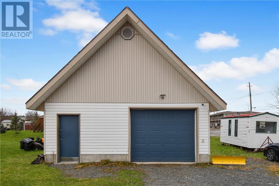 240 Leroux Street, Chelmsford, Ontario P0M 1L0 - Photo 3 - 2125643