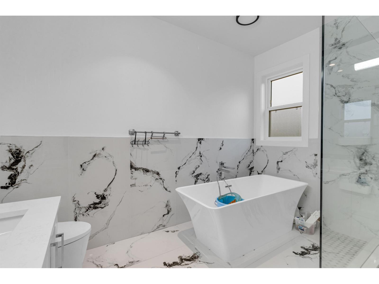 13995 79a Avenue, Surrey, British Columbia  V3W 2Z5 - Photo 31 - R3070940