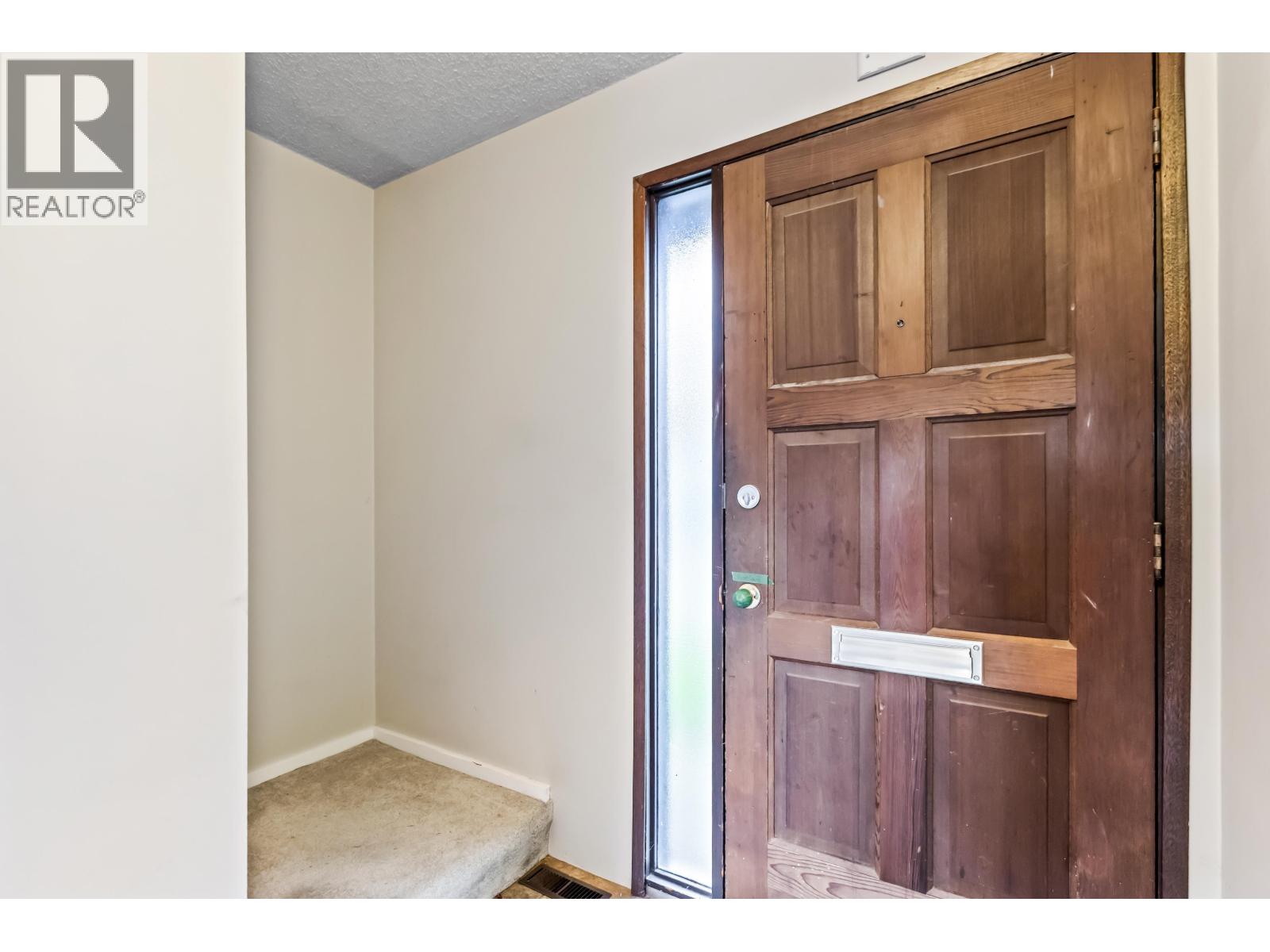 3 2880 Dacre Avenue, Coquitlam, British Columbia  V3C 4H6 - Photo 8 - R3072154