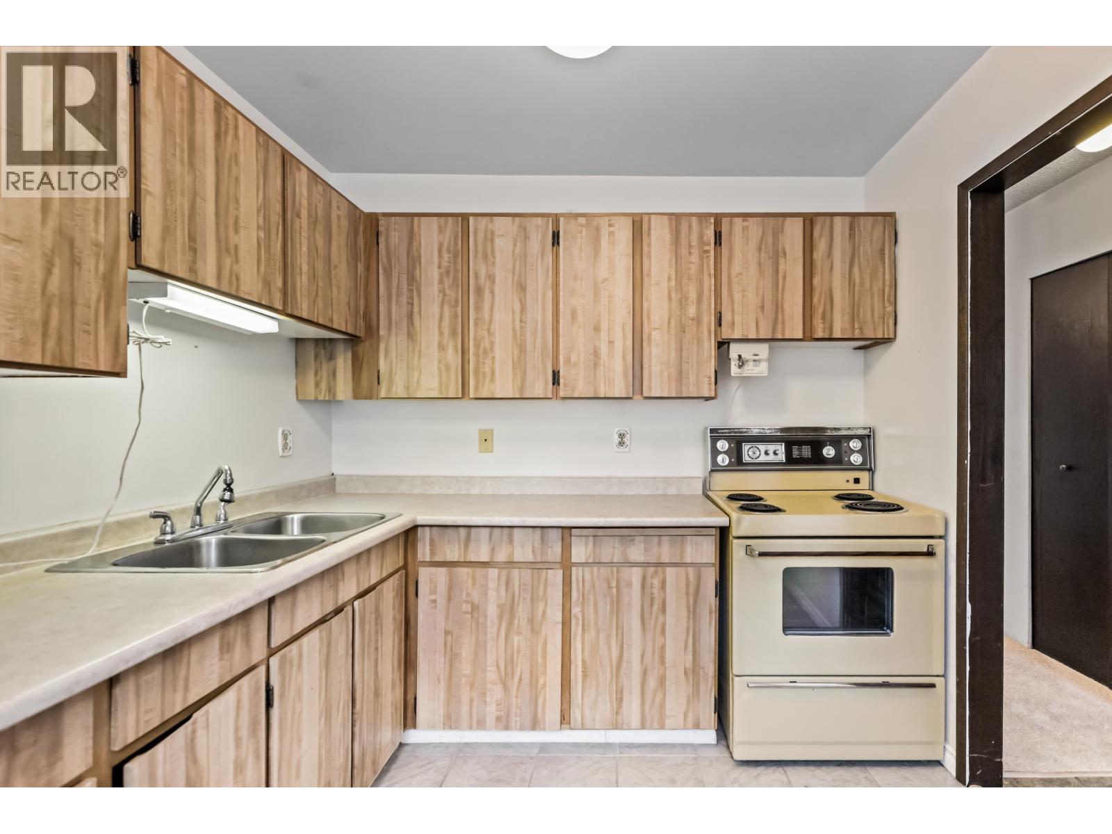 3 2880 Dacre Avenue, Coquitlam, British Columbia  V3C 4H6 - Photo 7 - R3072154