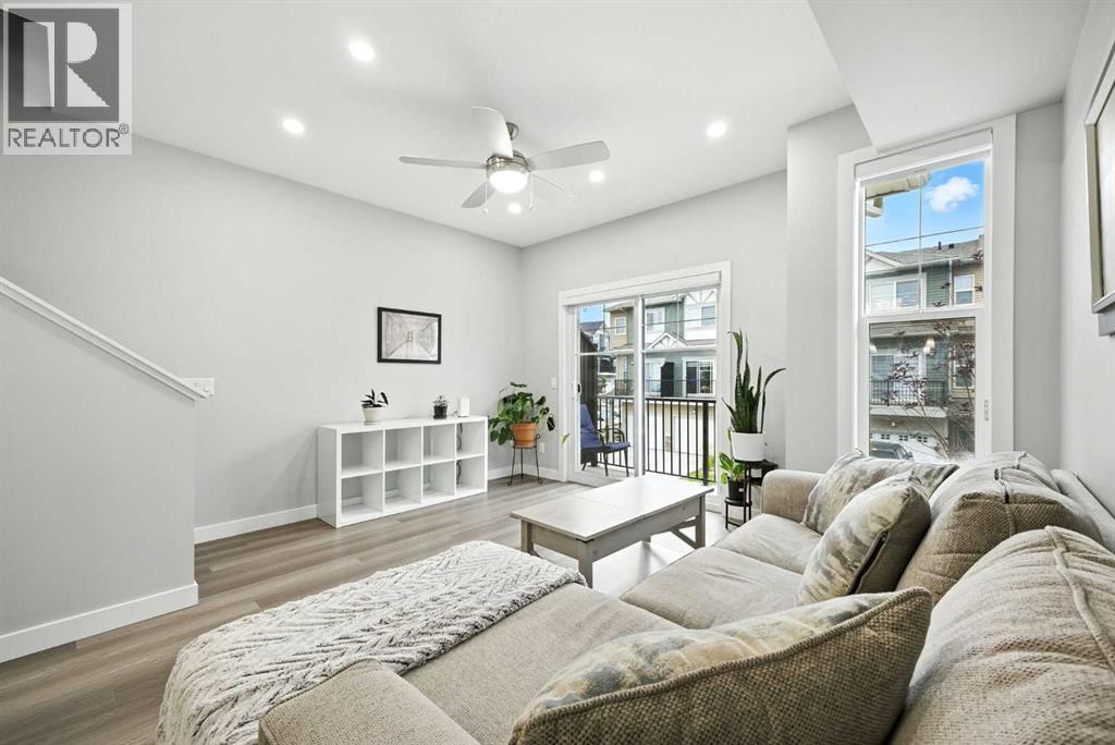 908 Sage Hill Grove Nw, Calgary, Alberta  T3R 2A2 - Photo 12 - A2269001