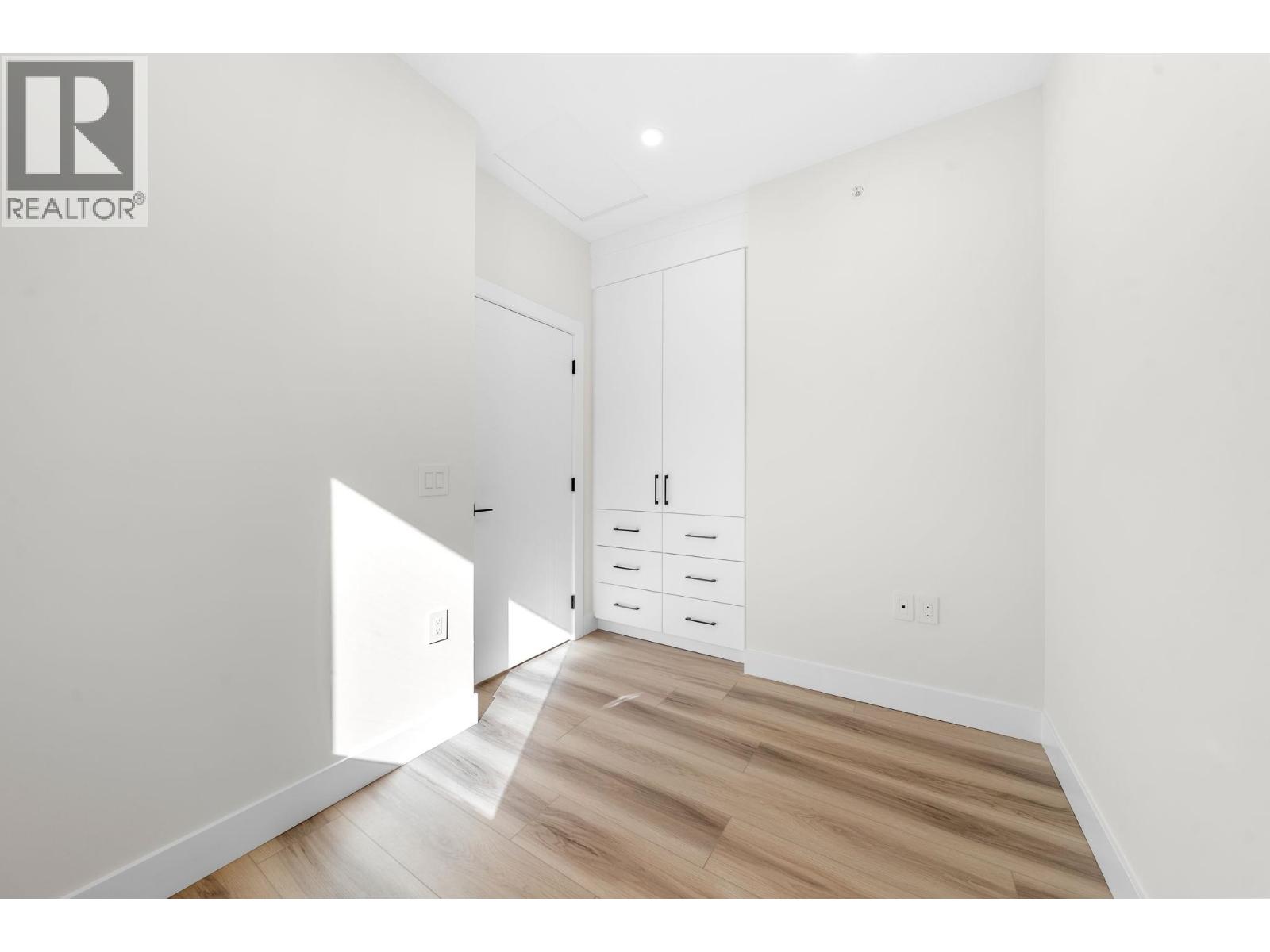 4320 Nanaimo Street, Vancouver, British Columbia  V5N 5J1 - Photo 29 - R3071906