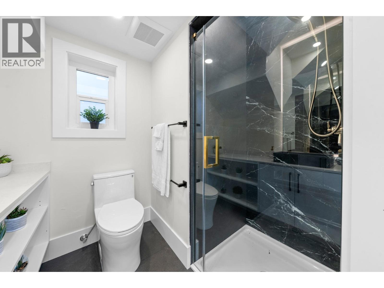 4320 Nanaimo Street, Vancouver, British Columbia  V5N 5J1 - Photo 23 - R3071906