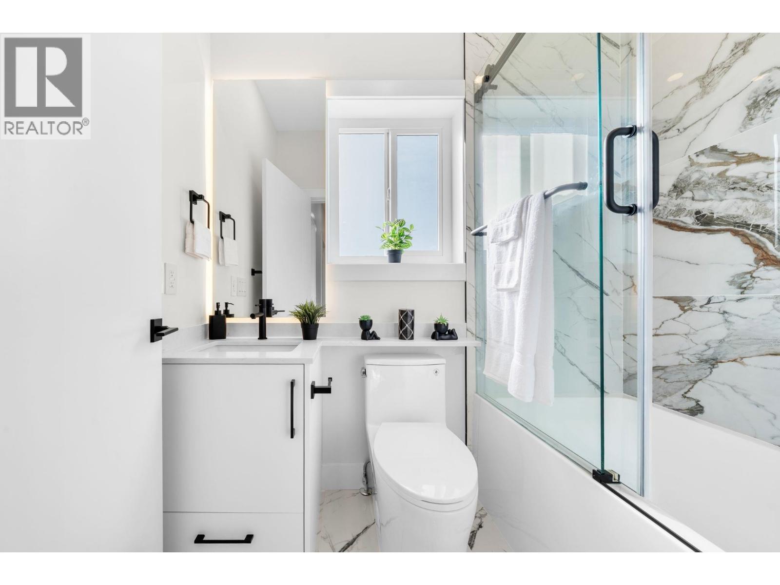 4320 Nanaimo Street, Vancouver, British Columbia  V5N 5J1 - Photo 31 - R3071906