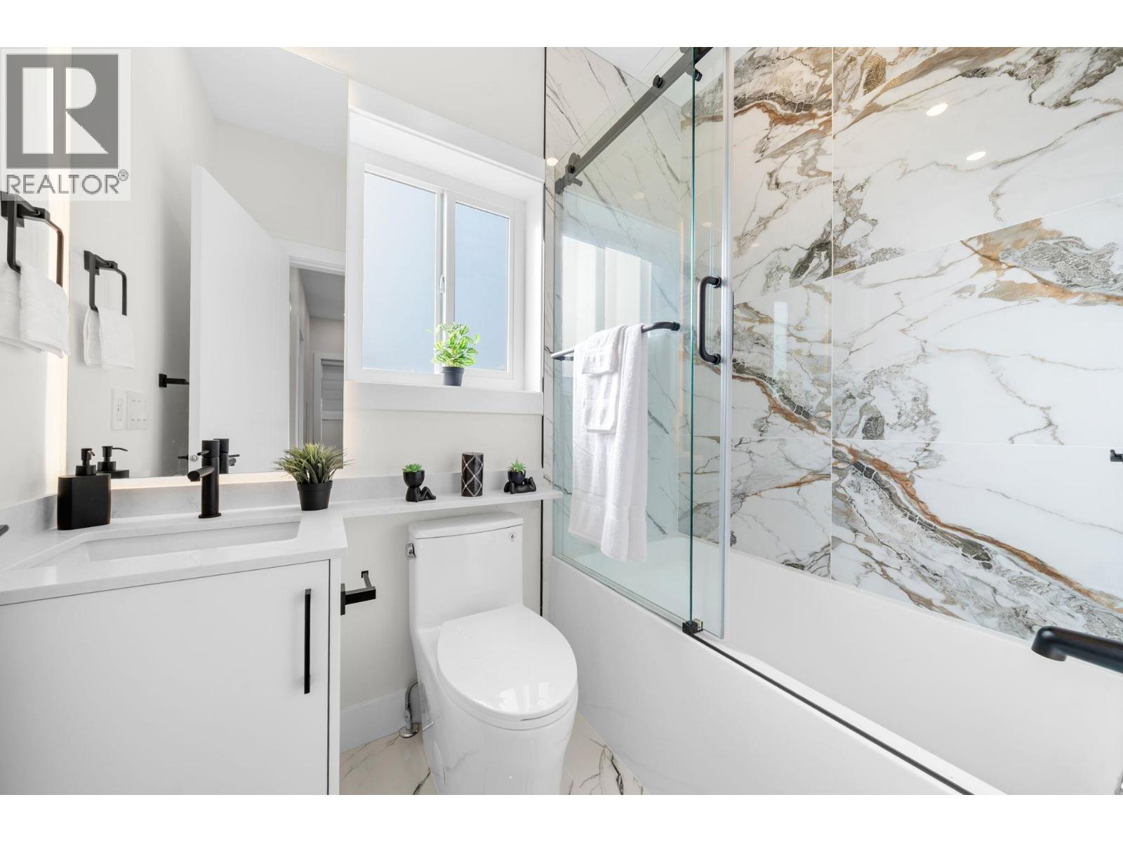 4320 Nanaimo Street, Vancouver, British Columbia  V5N 5J1 - Photo 30 - R3071906