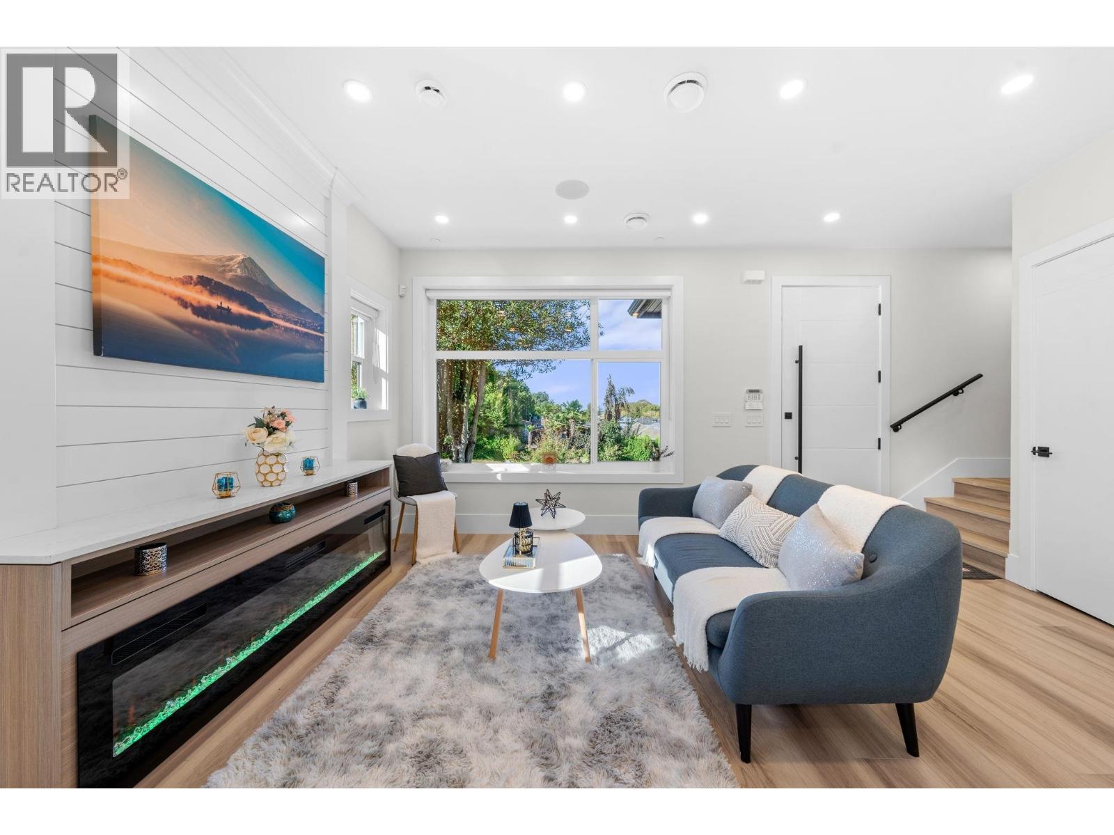 4320 Nanaimo Street, Vancouver, British Columbia  V5N 5J1 - Photo 4 - R3071906