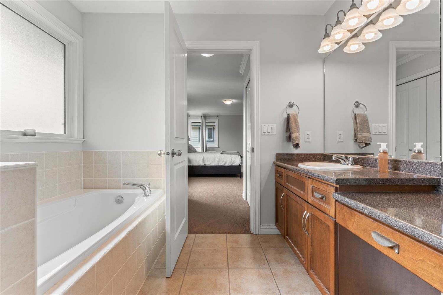 35428 Nakiska Court, Abbotsford, British Columbia V3G 1J6 - Photo 34 - R3072190