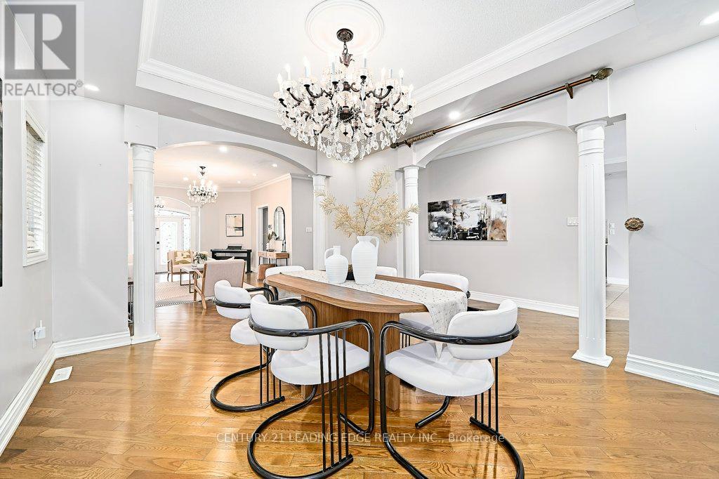 628 Twain Avenue, Mississauga, Ontario  L5W 0A3 - Photo 14 - W12601794