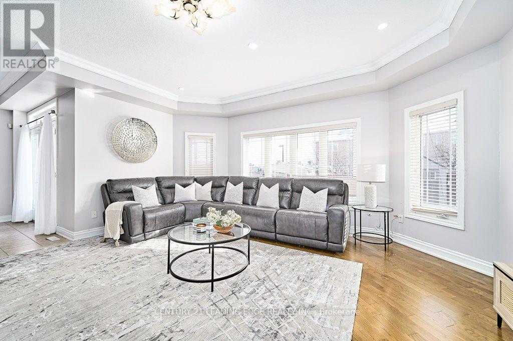 628 Twain Avenue, Mississauga, Ontario  L5W 0A3 - Photo 19 - W12601794