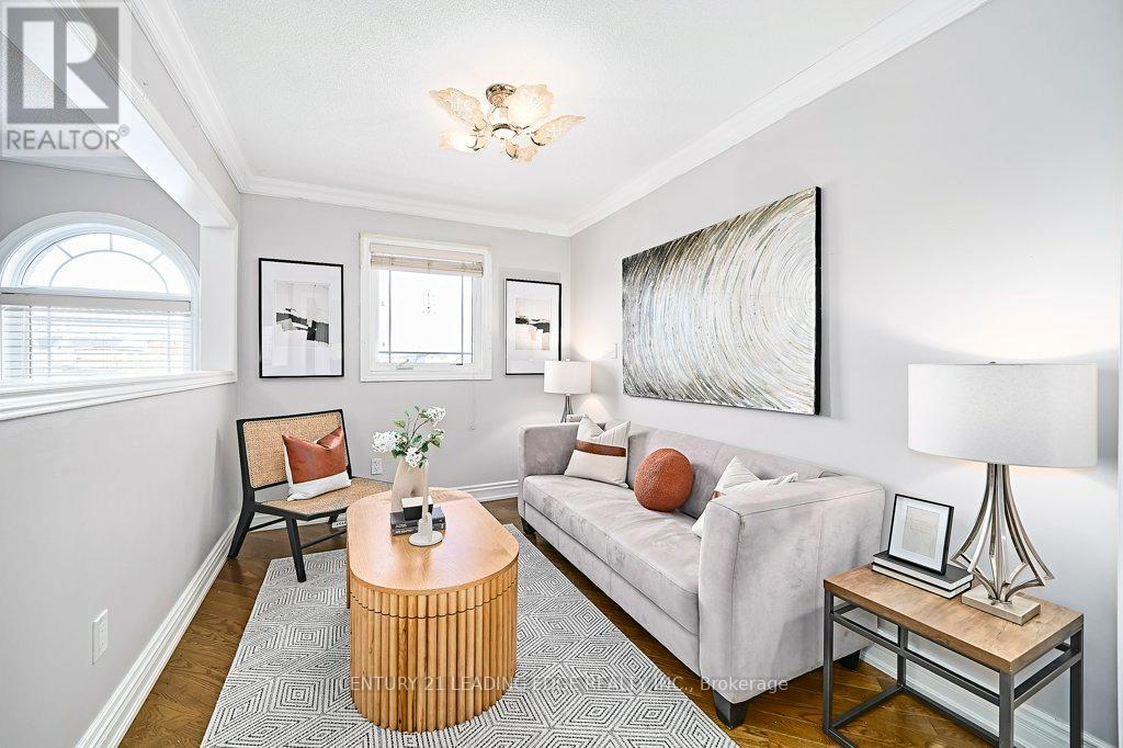 628 Twain Avenue, Mississauga, Ontario  L5W 0A3 - Photo 36 - W12601794