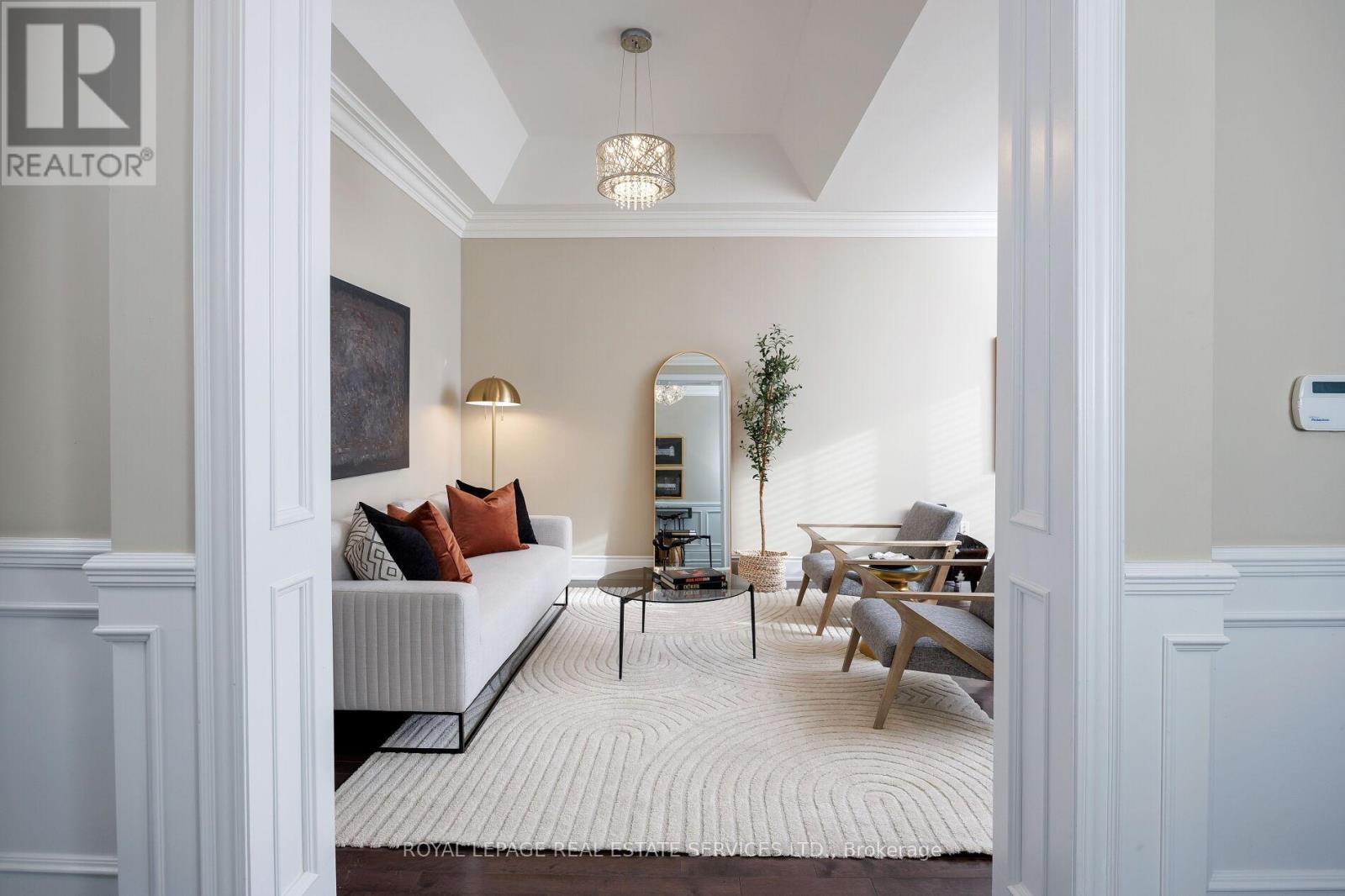 125 Paliser Court, Oakville, Ontario  L6K 2H1 - Photo 4 - W12601858