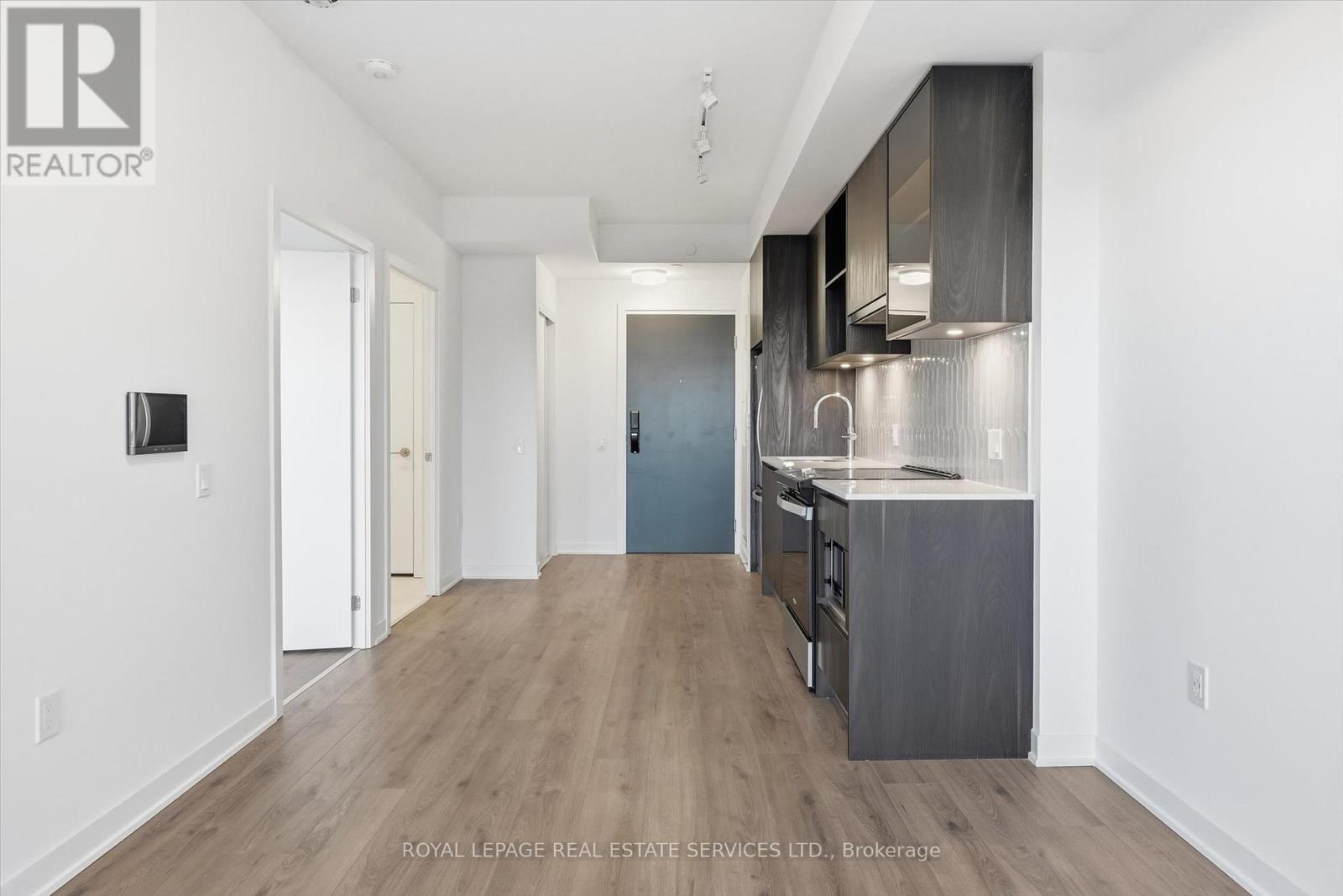 603 - 395 Dundas Street W, Oakville, Ontario  L6M 5R8 - Photo 9 - W12601888