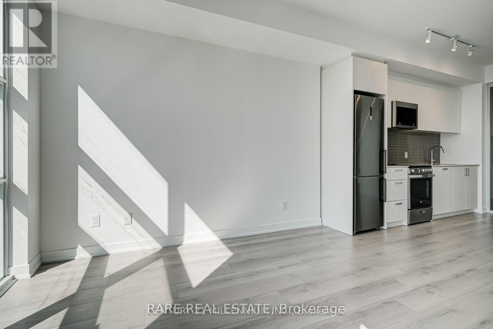 312 - 1787 St. Clair Avenue W, Toronto, Ontario  M6N 0B7 - Photo 8 - W12601912