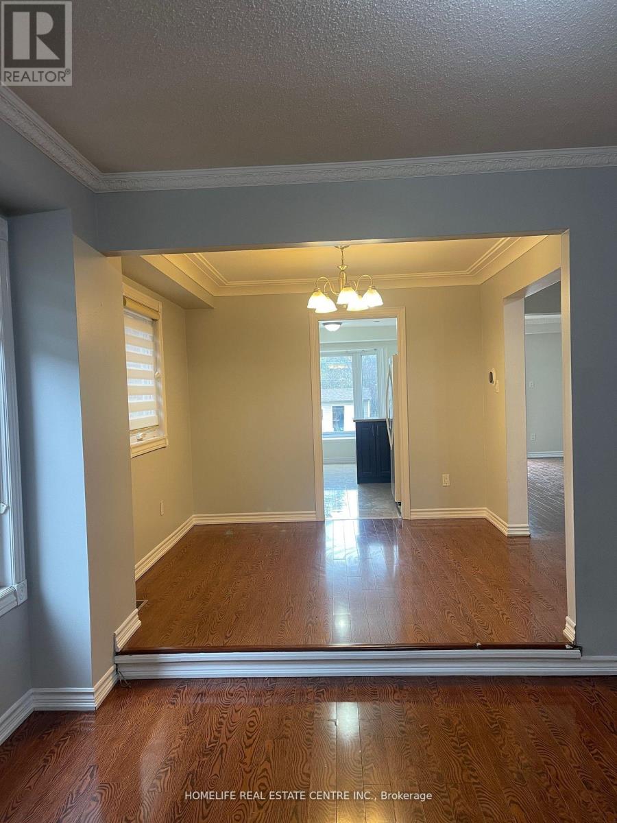 52 Bridekirk Place, Brampton, Ontario  L6Y 2V8 - Photo 7 - W12601938