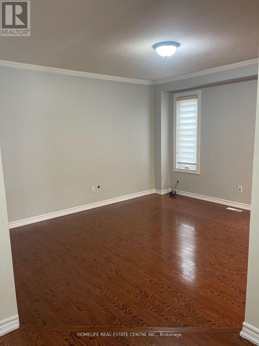 52 Bridekirk Place, Brampton, Ontario  L6Y 2V8 - Photo 8 - W12601938