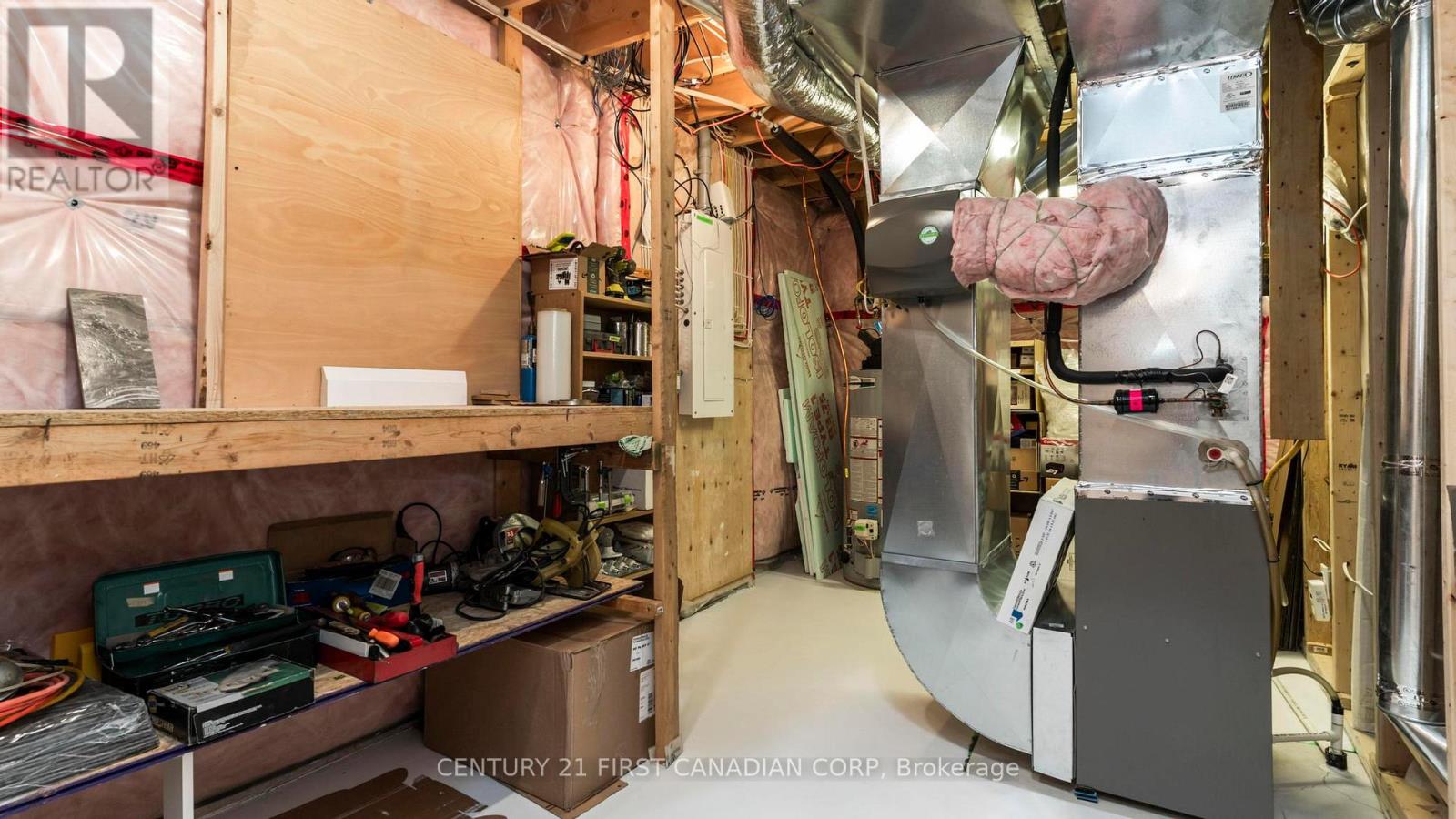 102 Caverhill Crescent, Middlesex Centre, Ontario  N0L 1R0 - Photo 39 - X12601988