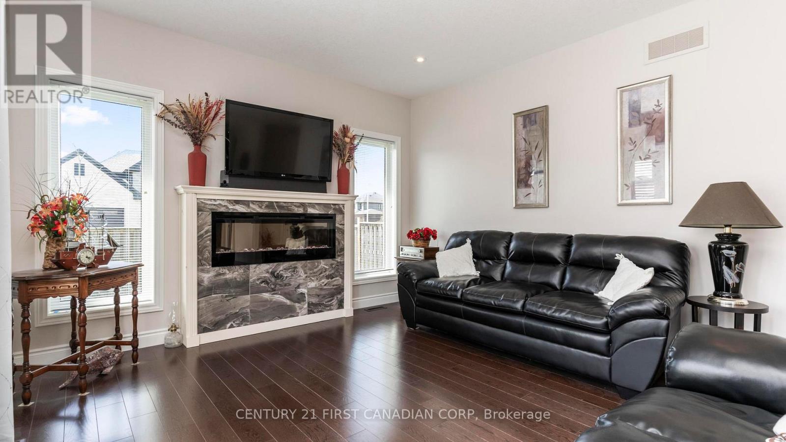 102 Caverhill Crescent, Middlesex Centre, Ontario  N0L 1R0 - Photo 7 - X12601988