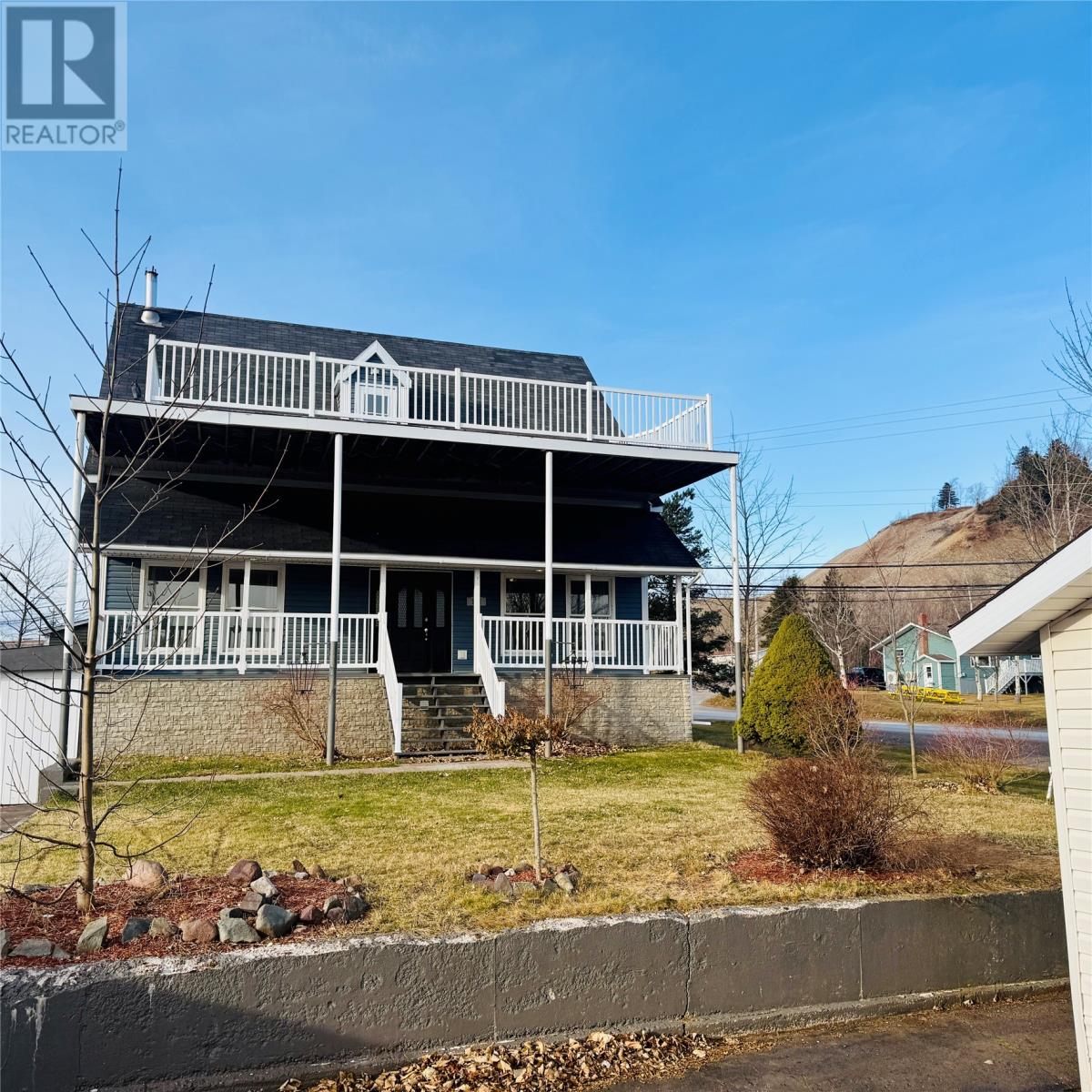 102 Main Street, Springdale, Newfoundland & Labrador  A0J 1T0 - Photo 1 - 1292707