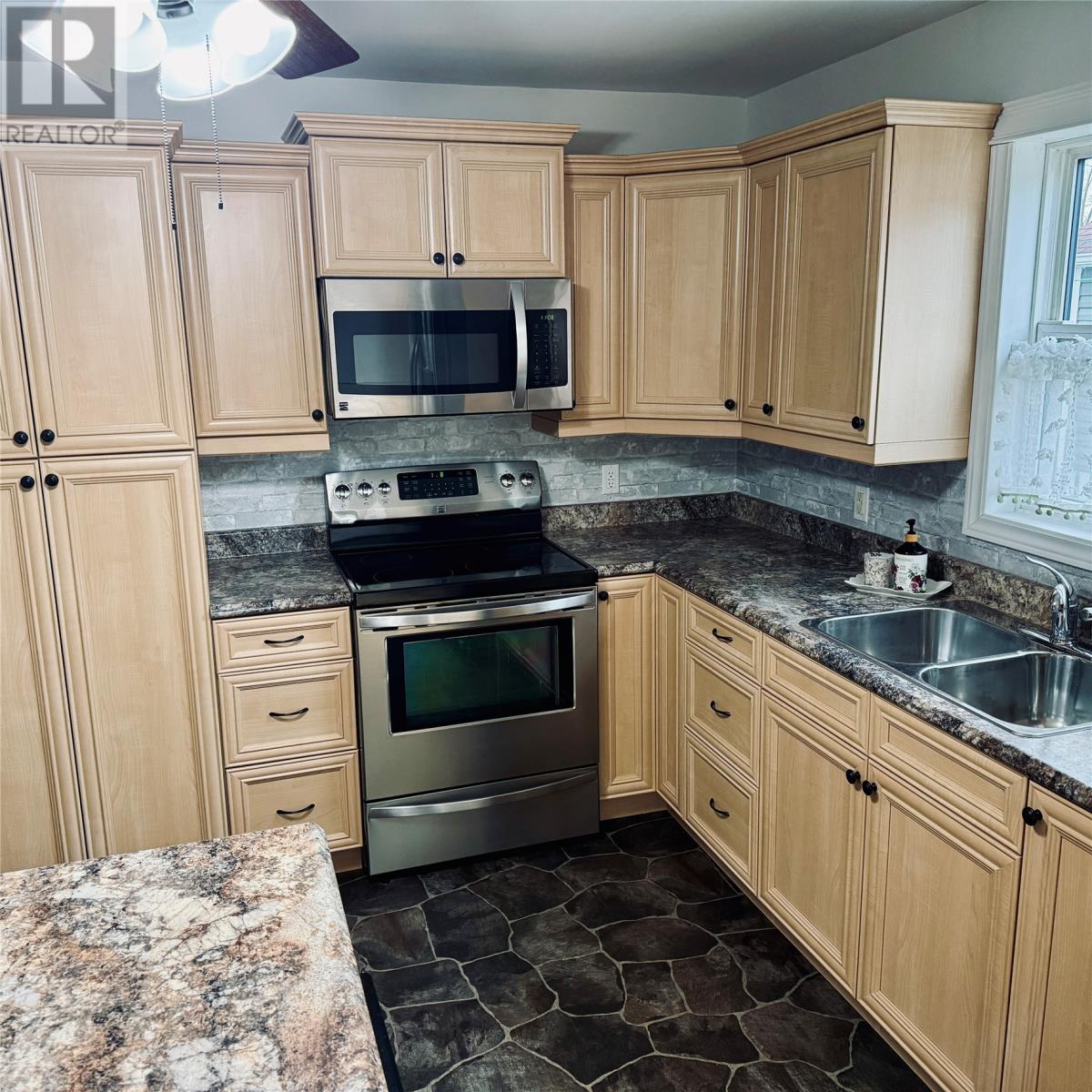 102 Main Street, Springdale, Newfoundland & Labrador  A0J 1T0 - Photo 14 - 1292707