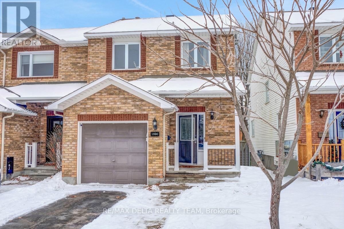 1590 Cedar Mills Road, Ottawa, Ontario  K1C 7M1 - Photo 2 - X12602062