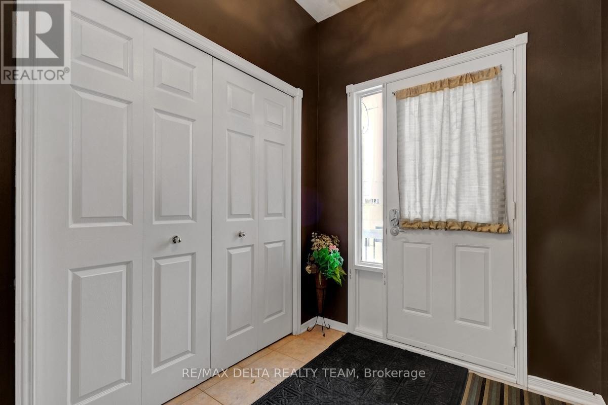 1590 Cedar Mills Road, Ottawa, Ontario  K1C 7M1 - Photo 5 - X12602062