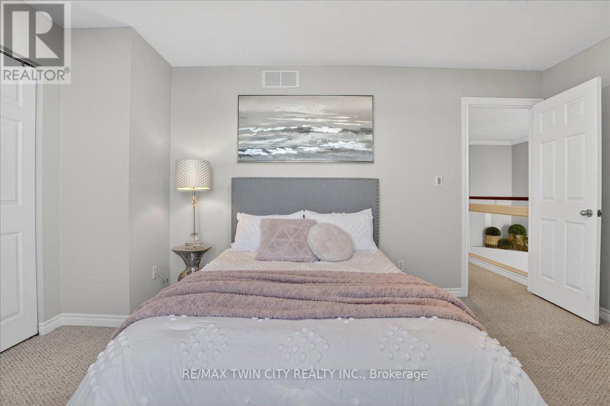 559 Chesapeake Drive, Waterloo, Ontario  N2K 4G6 - Photo 46 - X12601812