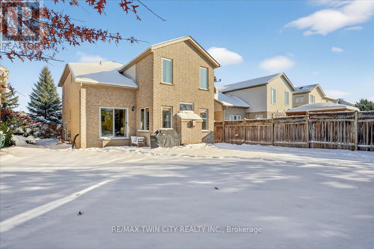 559 Chesapeake Drive, Waterloo, Ontario  N2K 4G6 - Photo 8 - X12601812