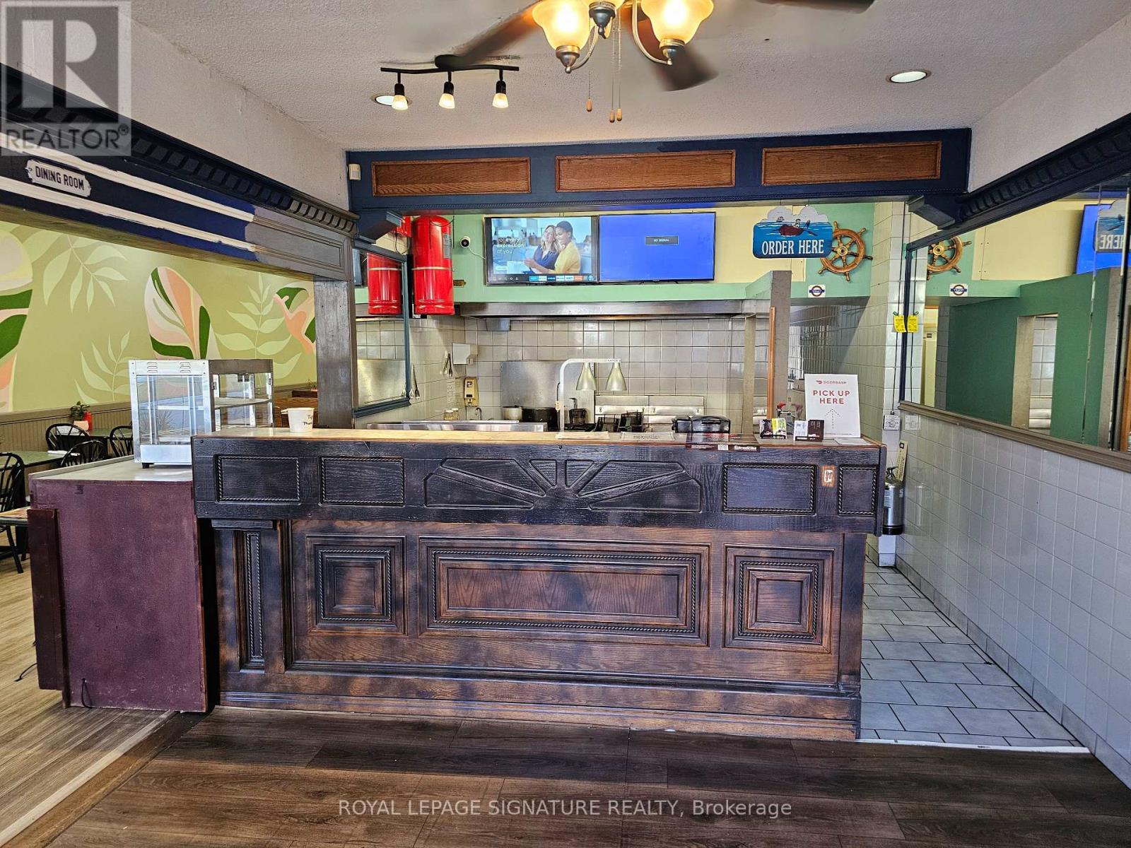 21 Kent Street W, Kawartha Lakes, Ontario  K9V 2X9 - Photo 4 - X12601830