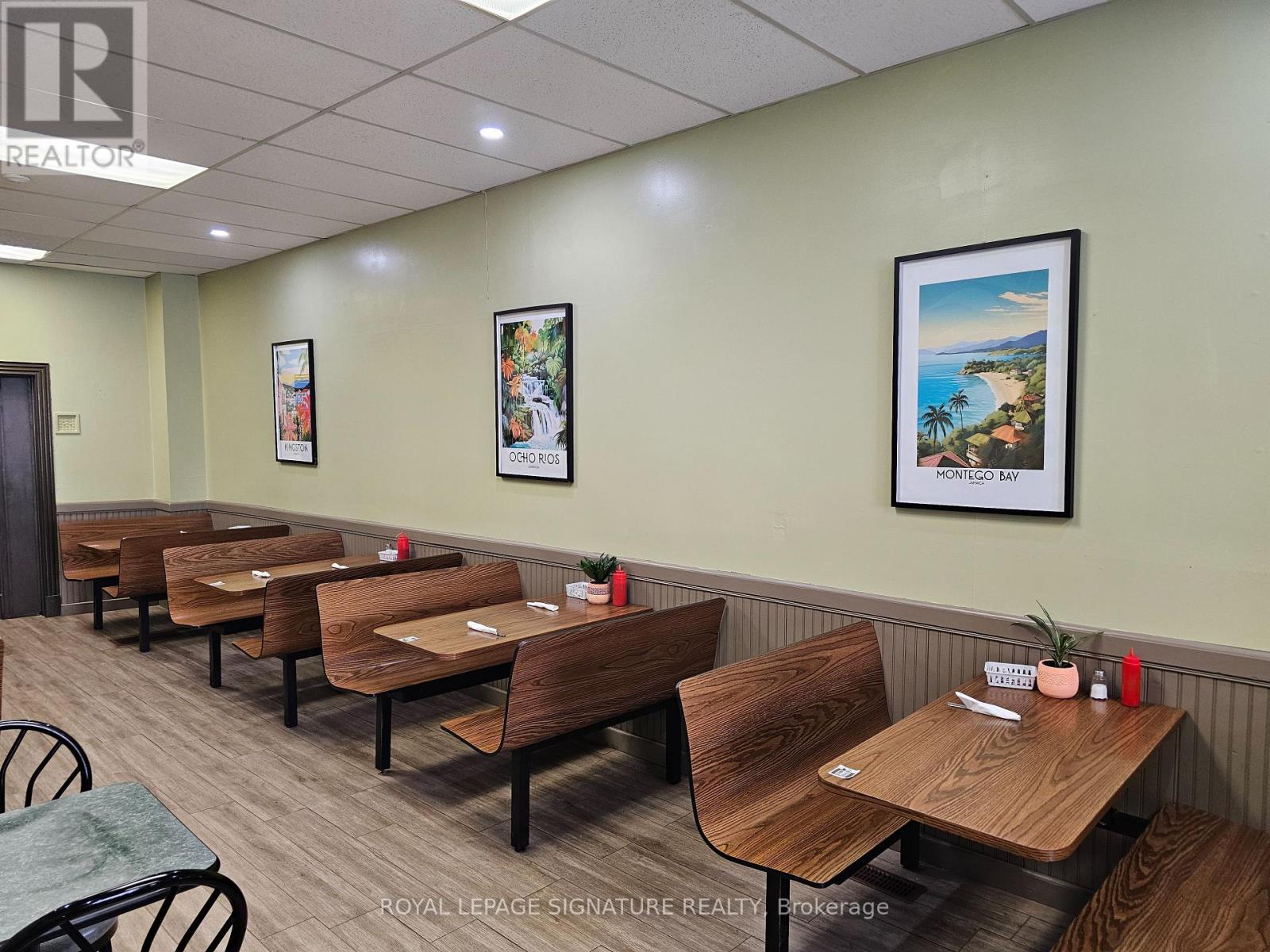 21 Kent Street W, Kawartha Lakes, Ontario  K9V 2X9 - Photo 6 - X12601830