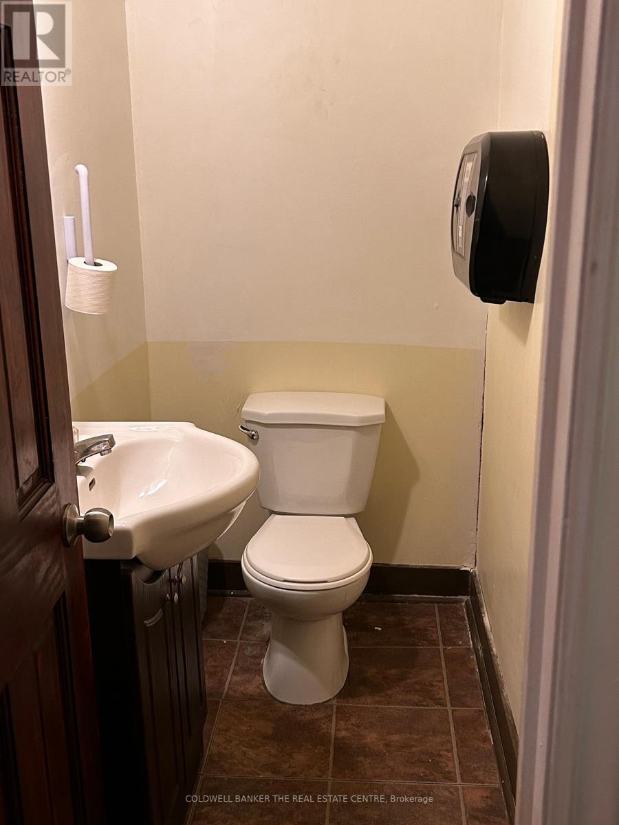 99 1st Avenue S, Arran-Elderslie, Ontario  N0G 1L0 - Photo 9 - X12601894