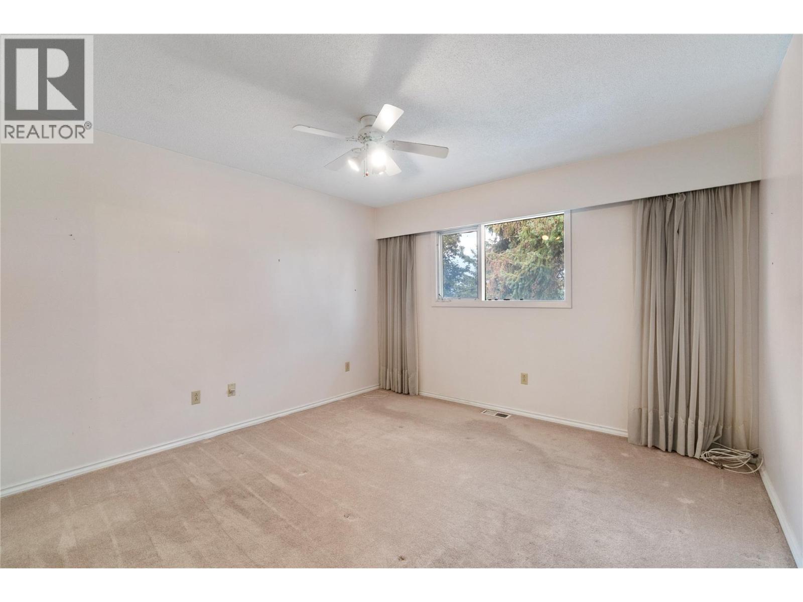 1160 Lakeshore Road Ne, Salmon Arm, British Columbia  V1E 2V7 - Photo 22 - 10370636