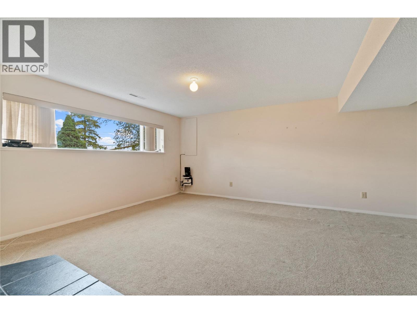 1160 Lakeshore Road Ne, Salmon Arm, British Columbia  V1E 2V7 - Photo 31 - 10370636