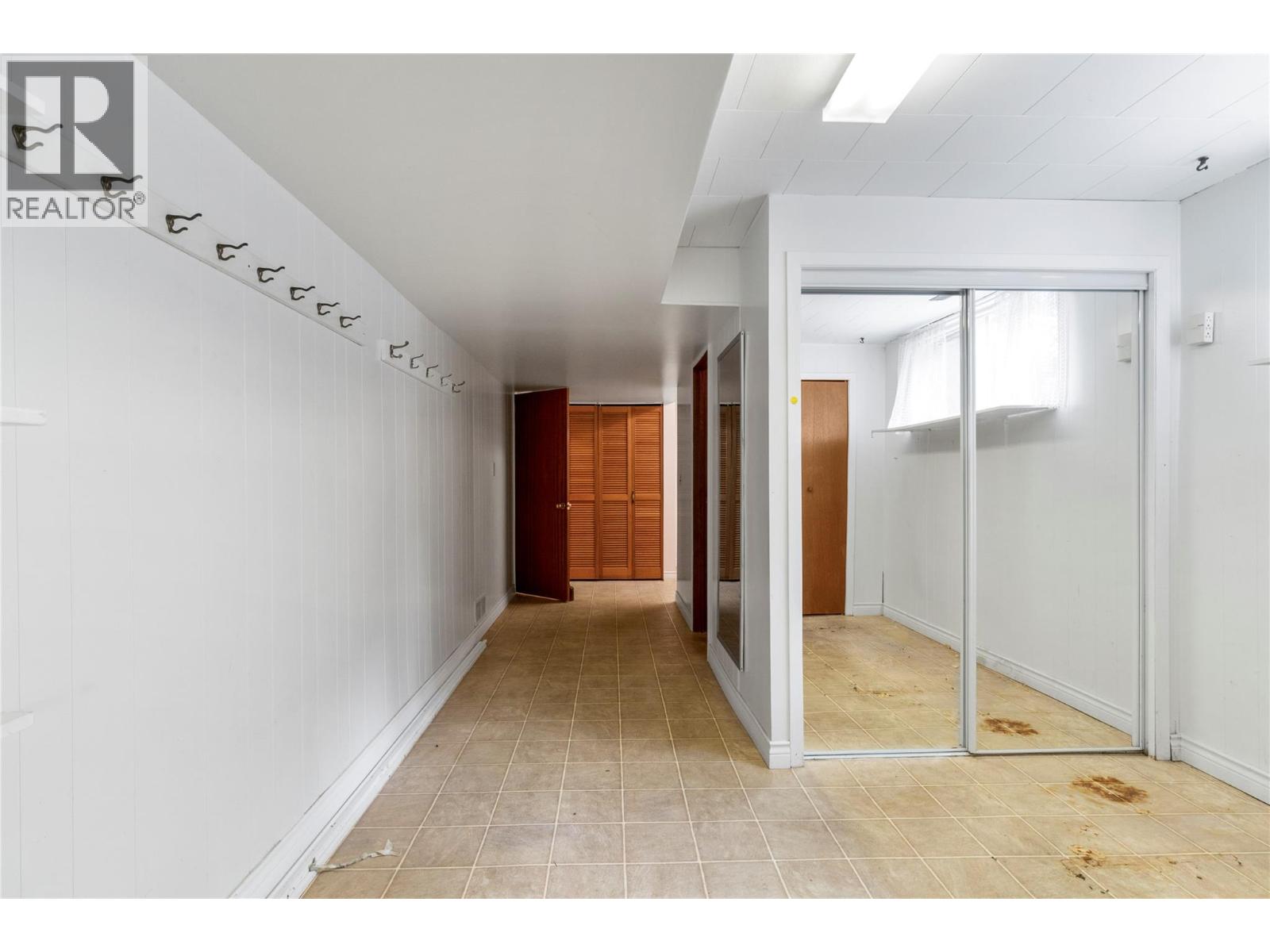 1160 Lakeshore Road Ne, Salmon Arm, British Columbia  V1E 2V7 - Photo 40 - 10370636