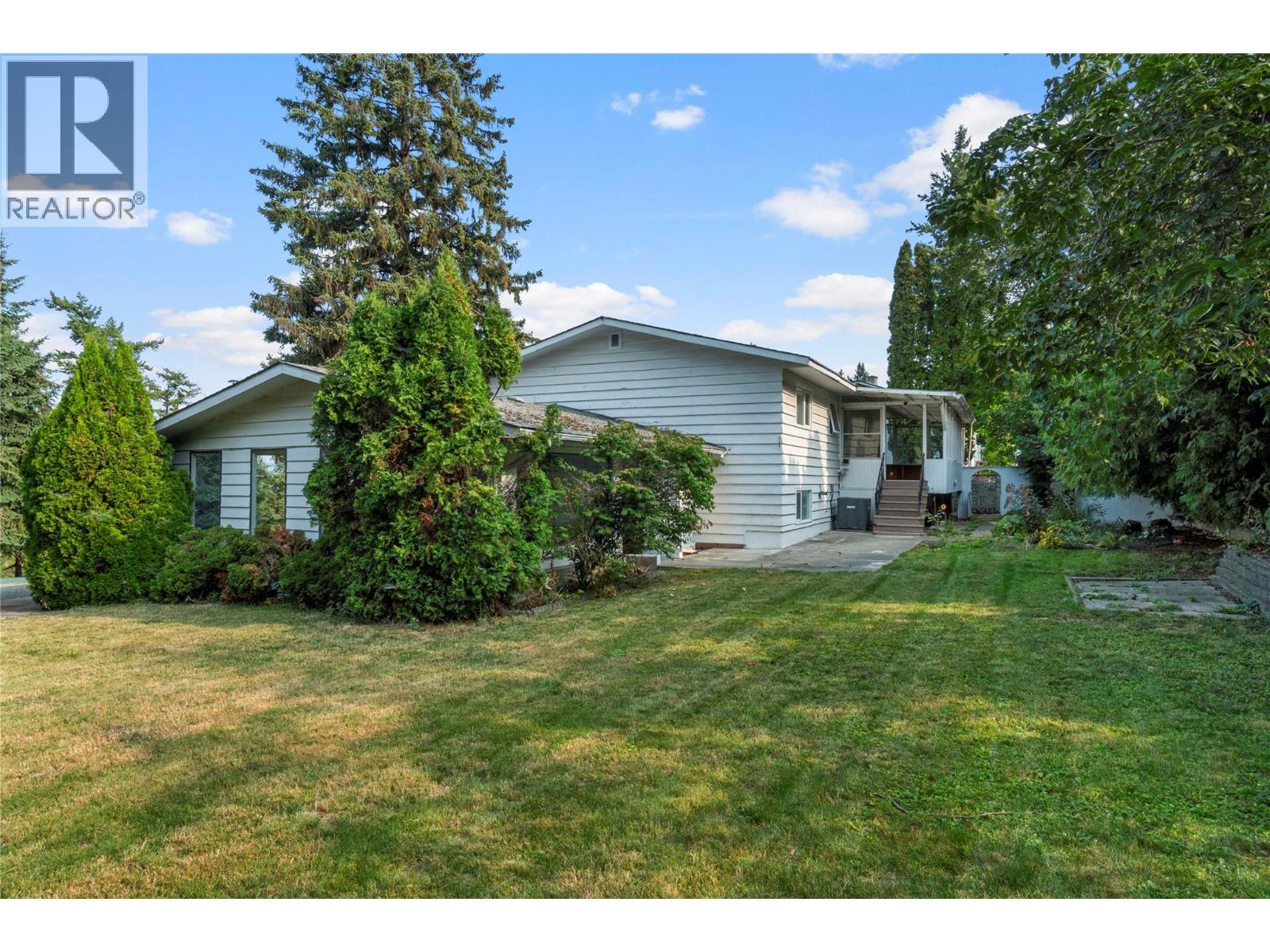 1160 Lakeshore Road Ne, Salmon Arm, British Columbia  V1E 2V7 - Photo 44 - 10370636