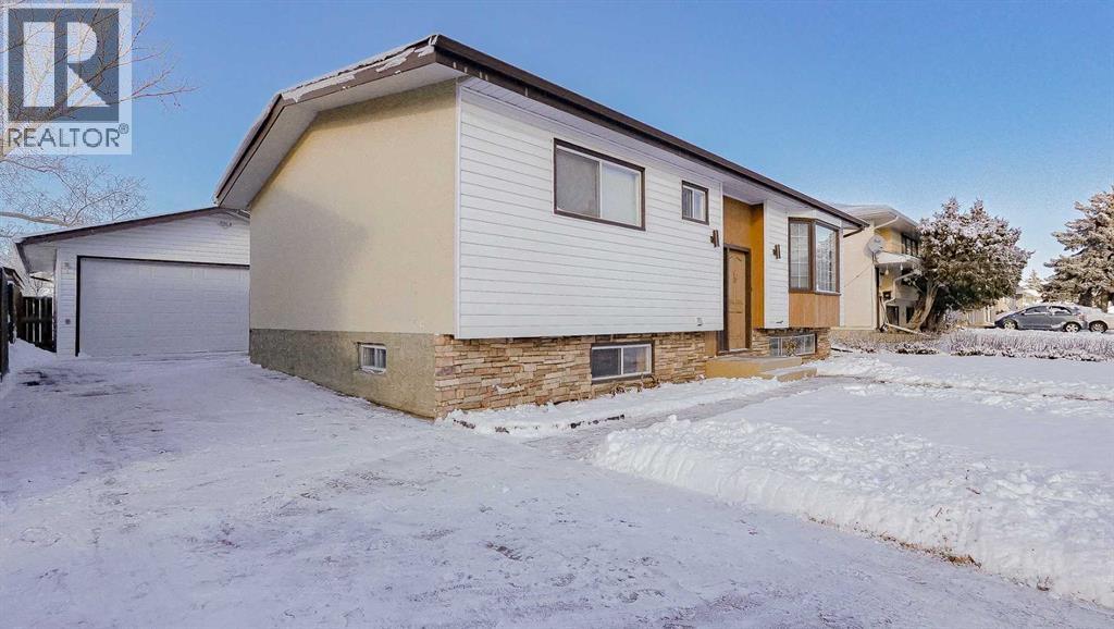 53 Collins Crescent Se, Medicine Hat, Alberta T1B 1T7 - Photo 3 - A2272563