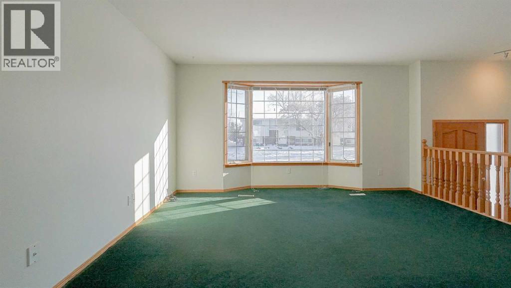 53 Collins Crescent Se, Medicine Hat, Alberta T1B 1T7 - Photo 5 - A2272563