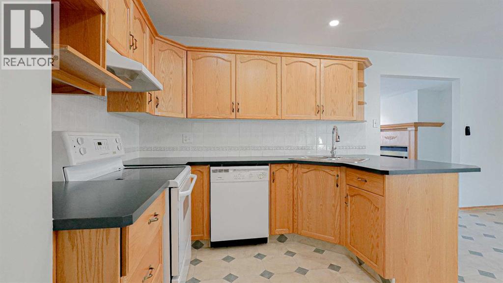 53 Collins Crescent Se, Medicine Hat, Alberta T1B 1T7 - Photo 9 - A2272563