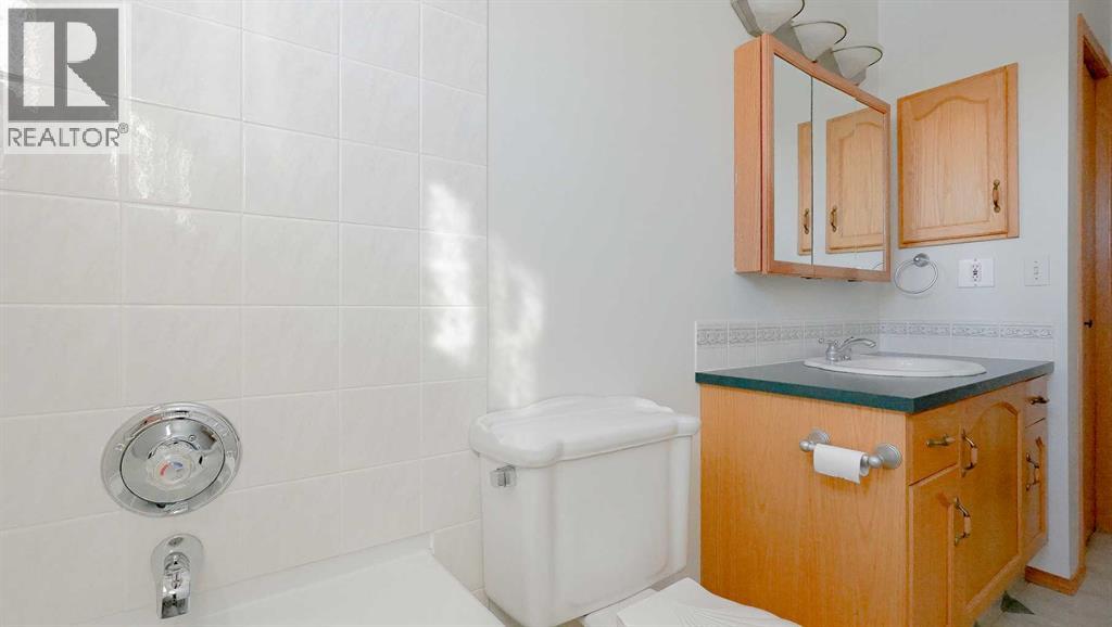 53 Collins Crescent Se, Medicine Hat, Alberta T1B 1T7 - Photo 22 - A2272563