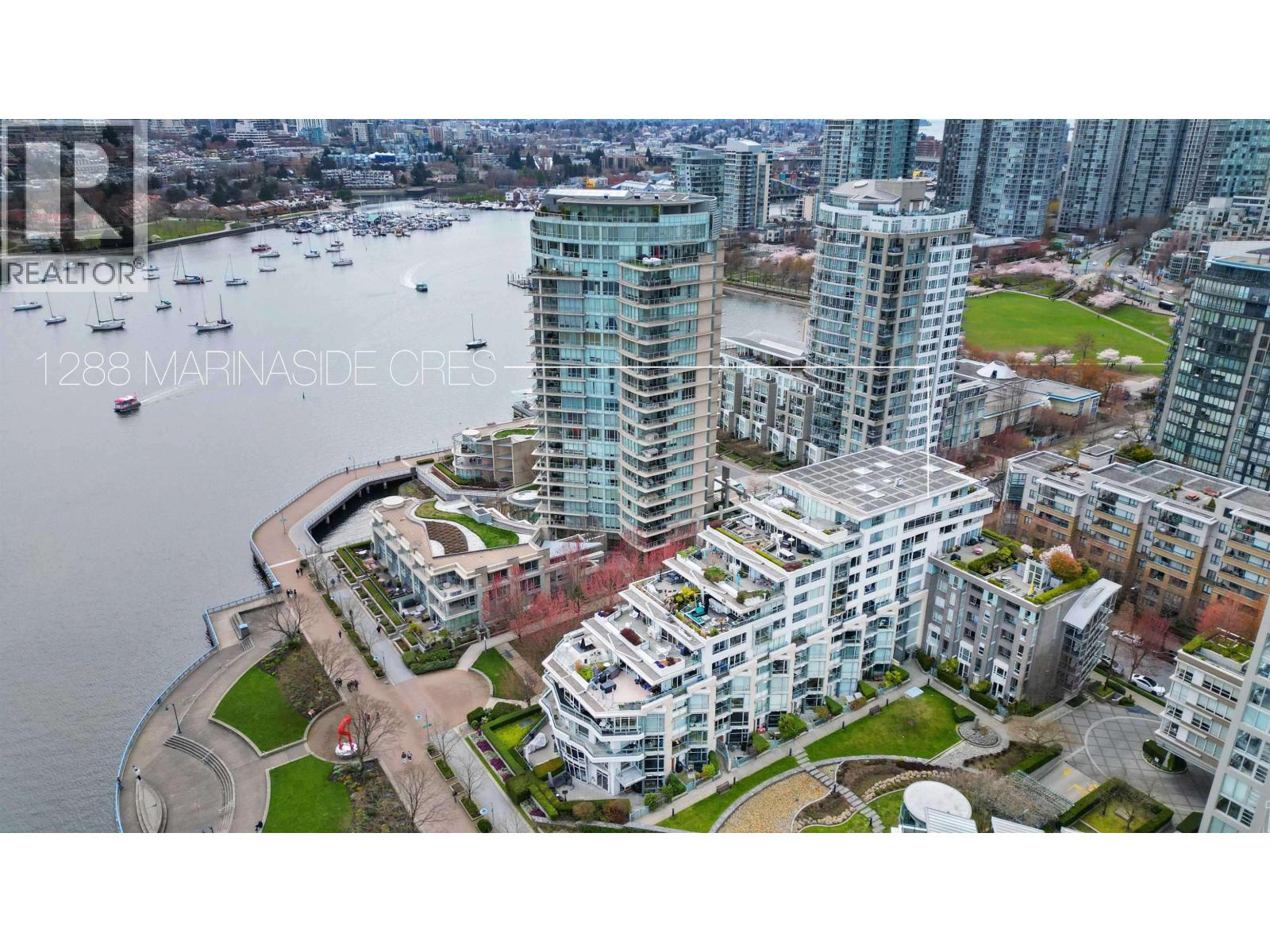 906 1288 Marinaside Crescent, Vancouver, British Columbia  V6Z 2W5 - Photo 1 - R3072181