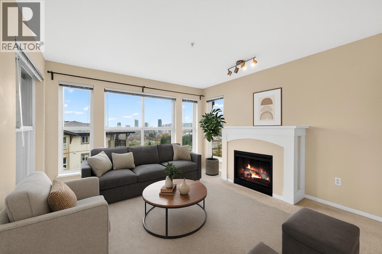 415 3050 Dayanee Springs Boulevard, Coquitlam, British Columbia  V3E 0A2 - Photo 1 - R3072192