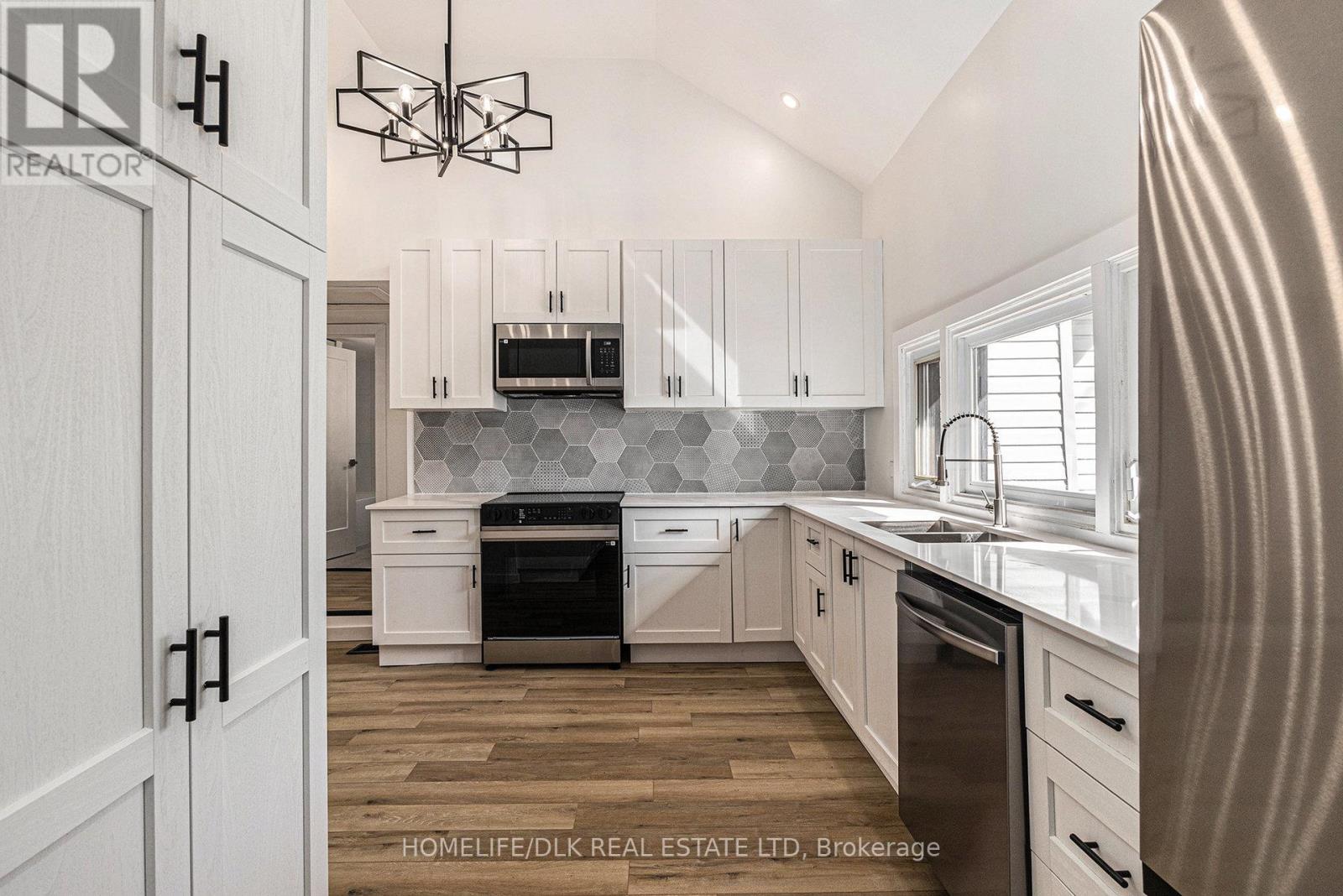 203 Adelaide Street, Mississippi Mills, Ontario  K0A 1A0 - Photo 5 - X12602000